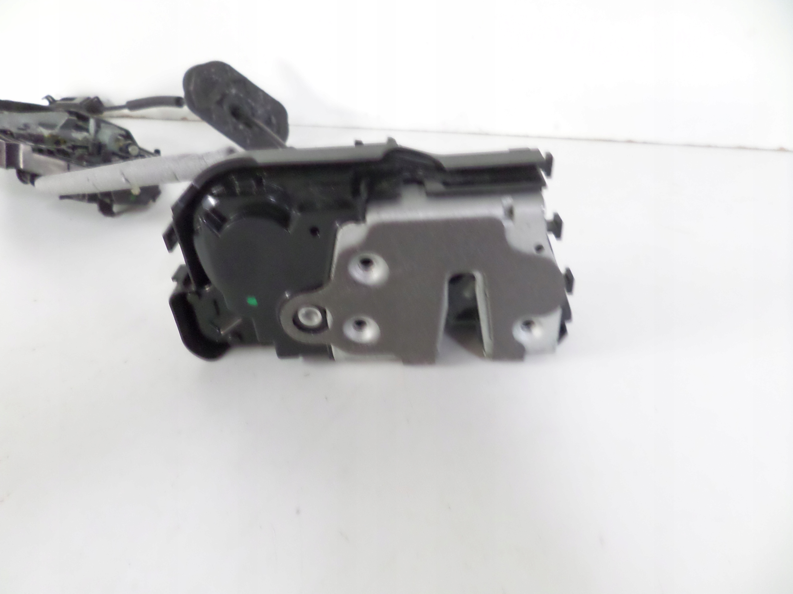 ZAMOK PRAVYCH ZADNYCH DVERI FORD FOCUS MK4 18-