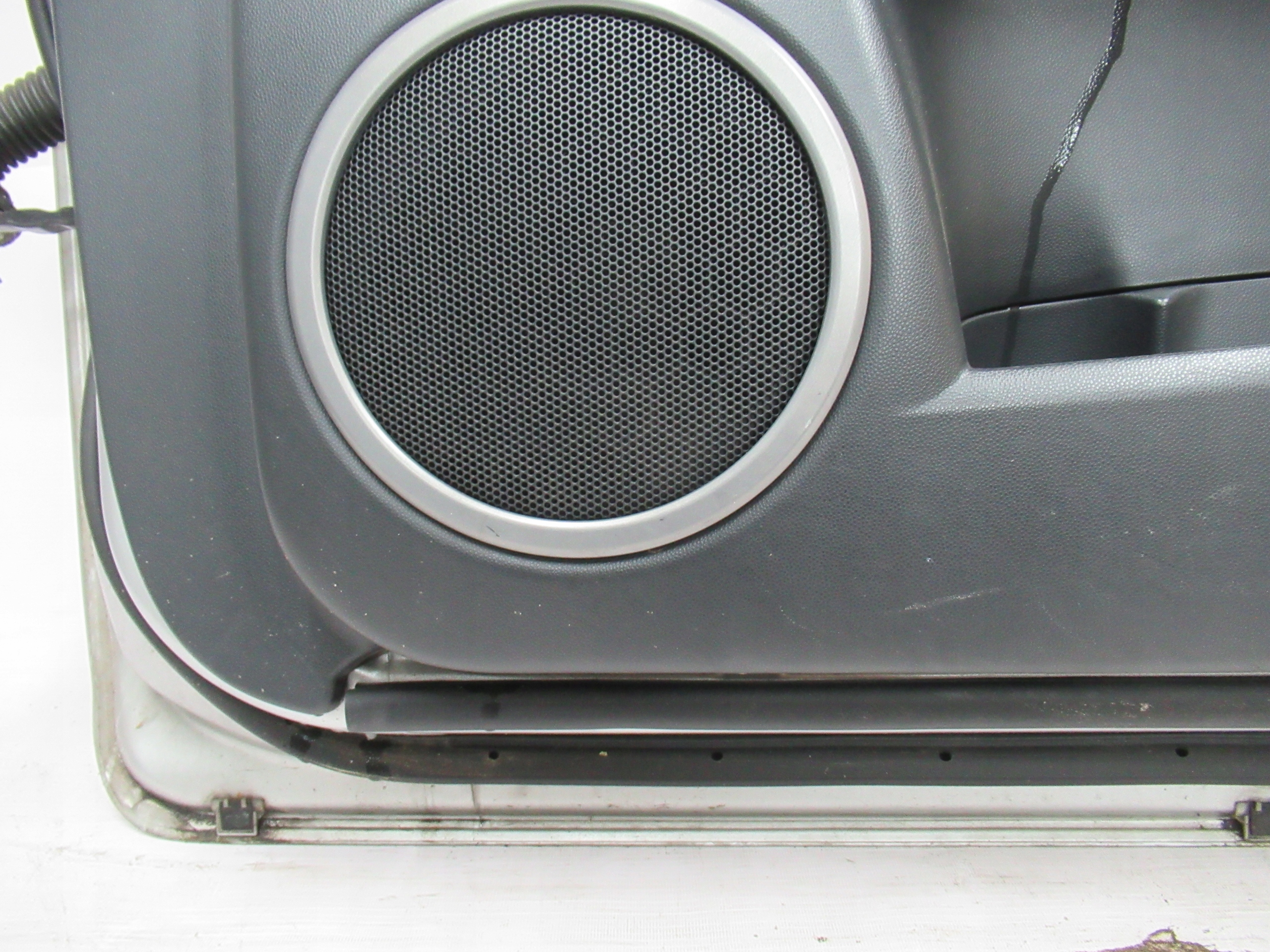 PRAVÉ PREDNÉ DVERE MAZDA 3 BK HB 03-