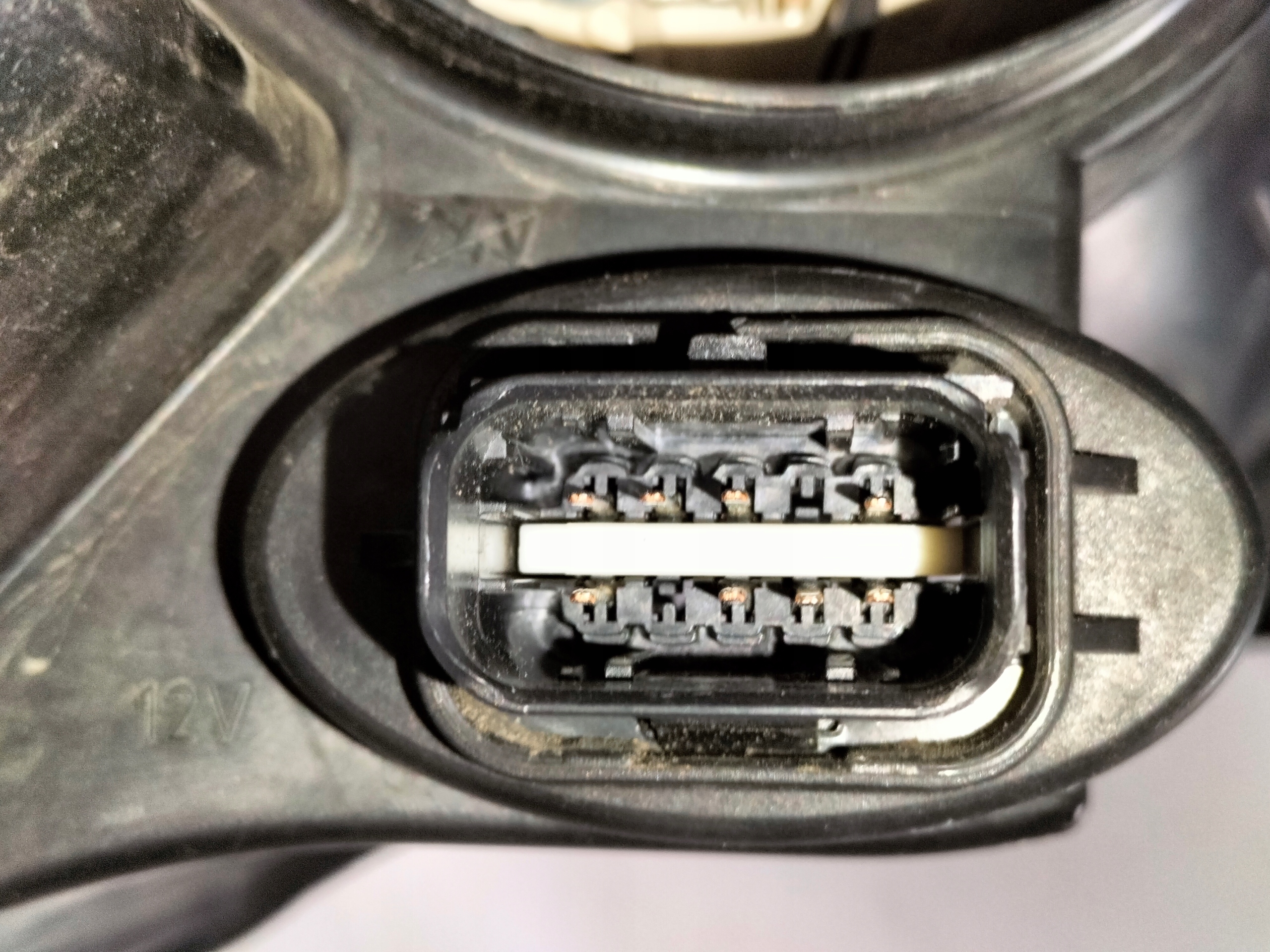 LAVE PREDNE SVETLO CITROEN C3 II 09-16