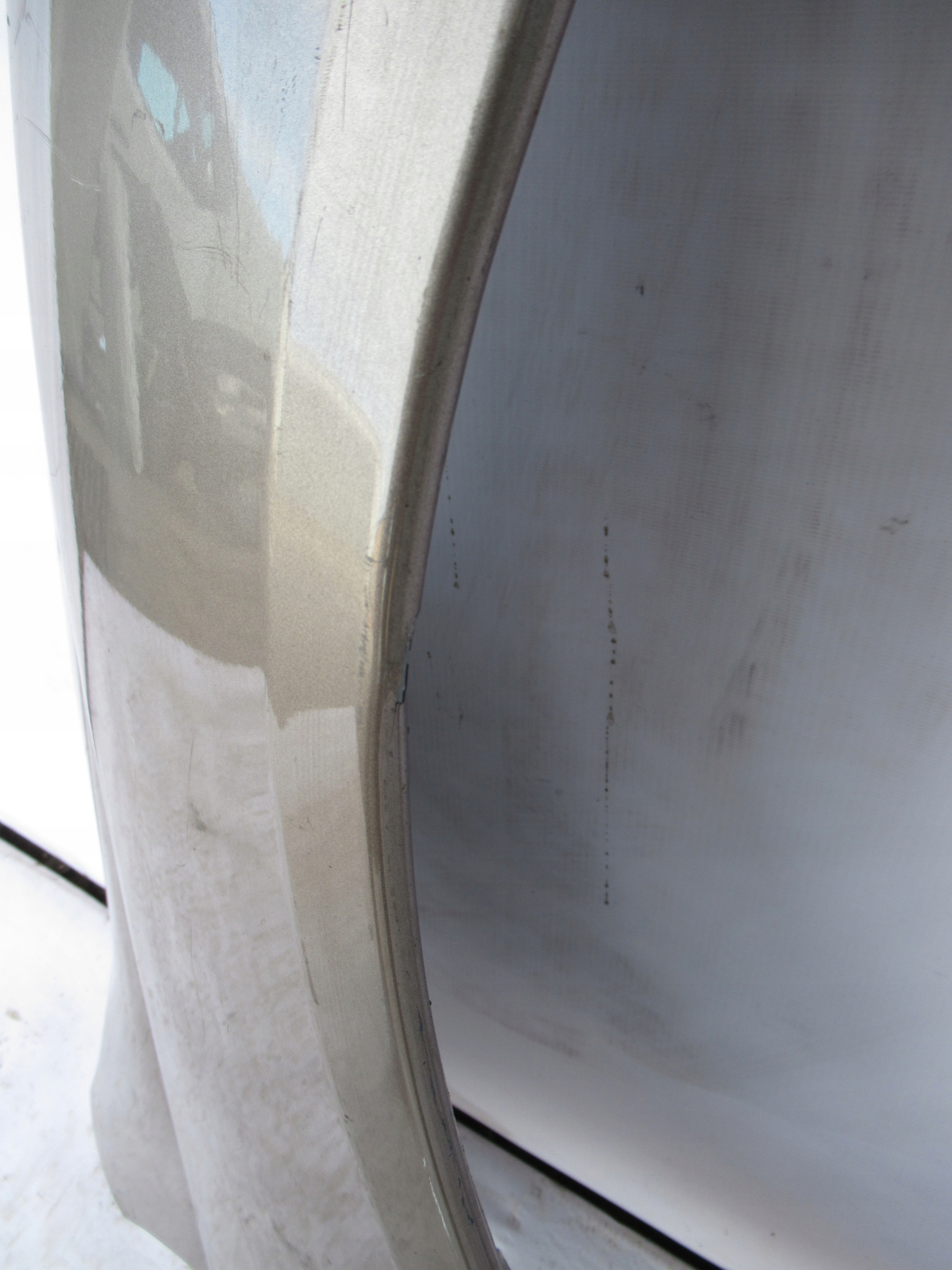 PRAVÝ PREDNÝ BLATNÍK NISSAN MICRA K12