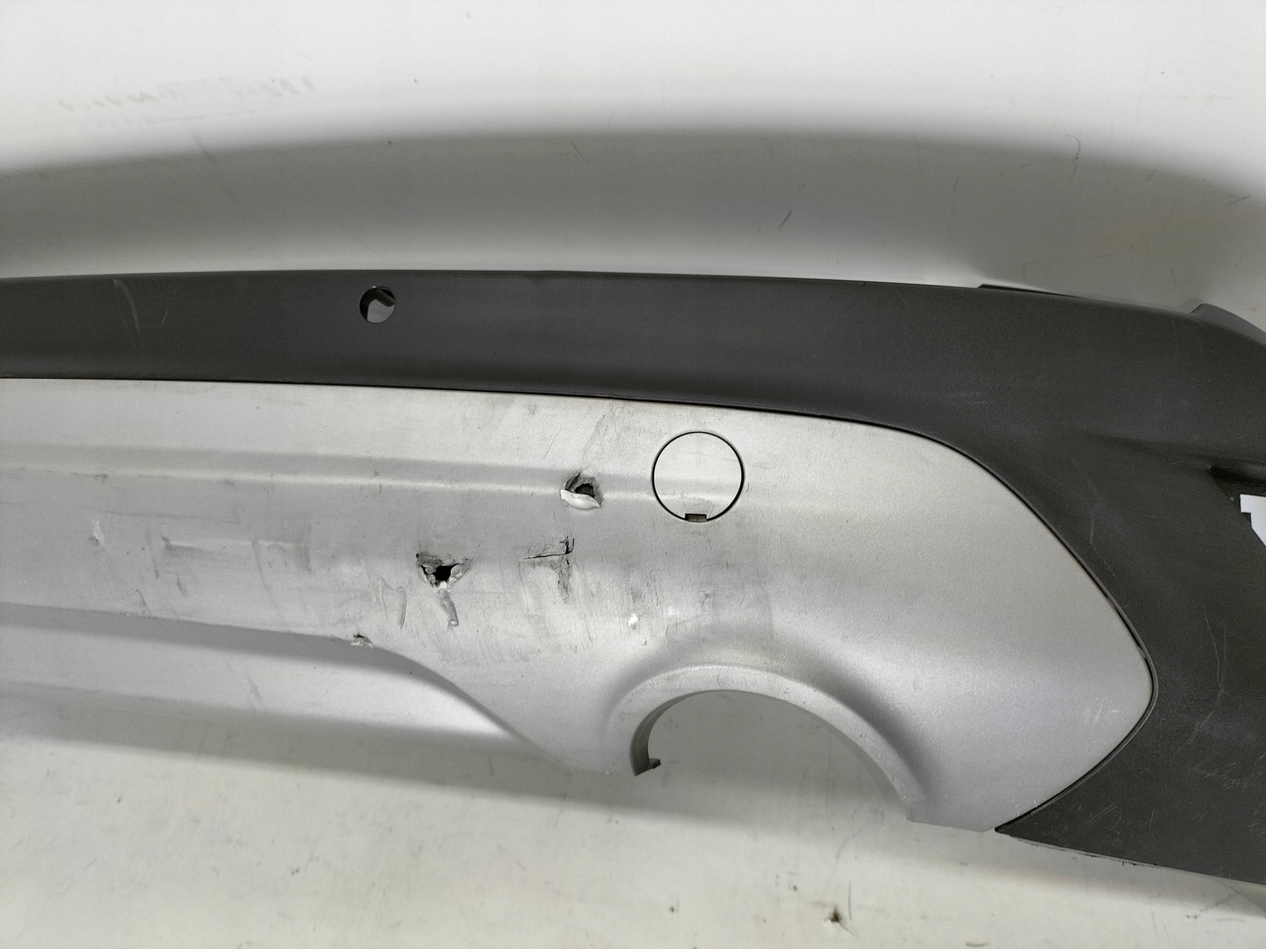 ZADNÝ NÁRAZNÍK FORD KUGA MK2 13-17