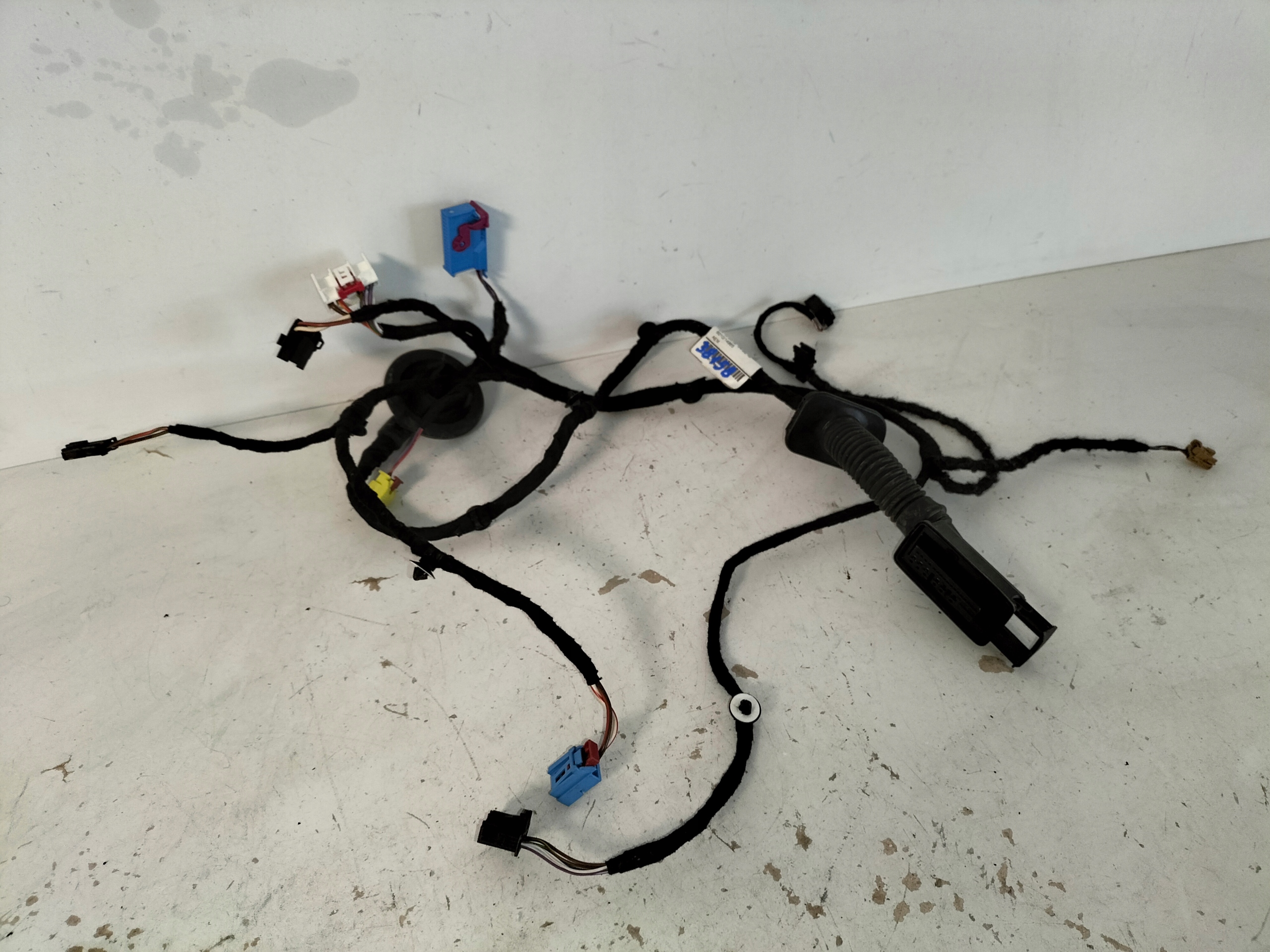 KABELAZ DVERI PREDNA PRAVA SEAT ATECA 16-