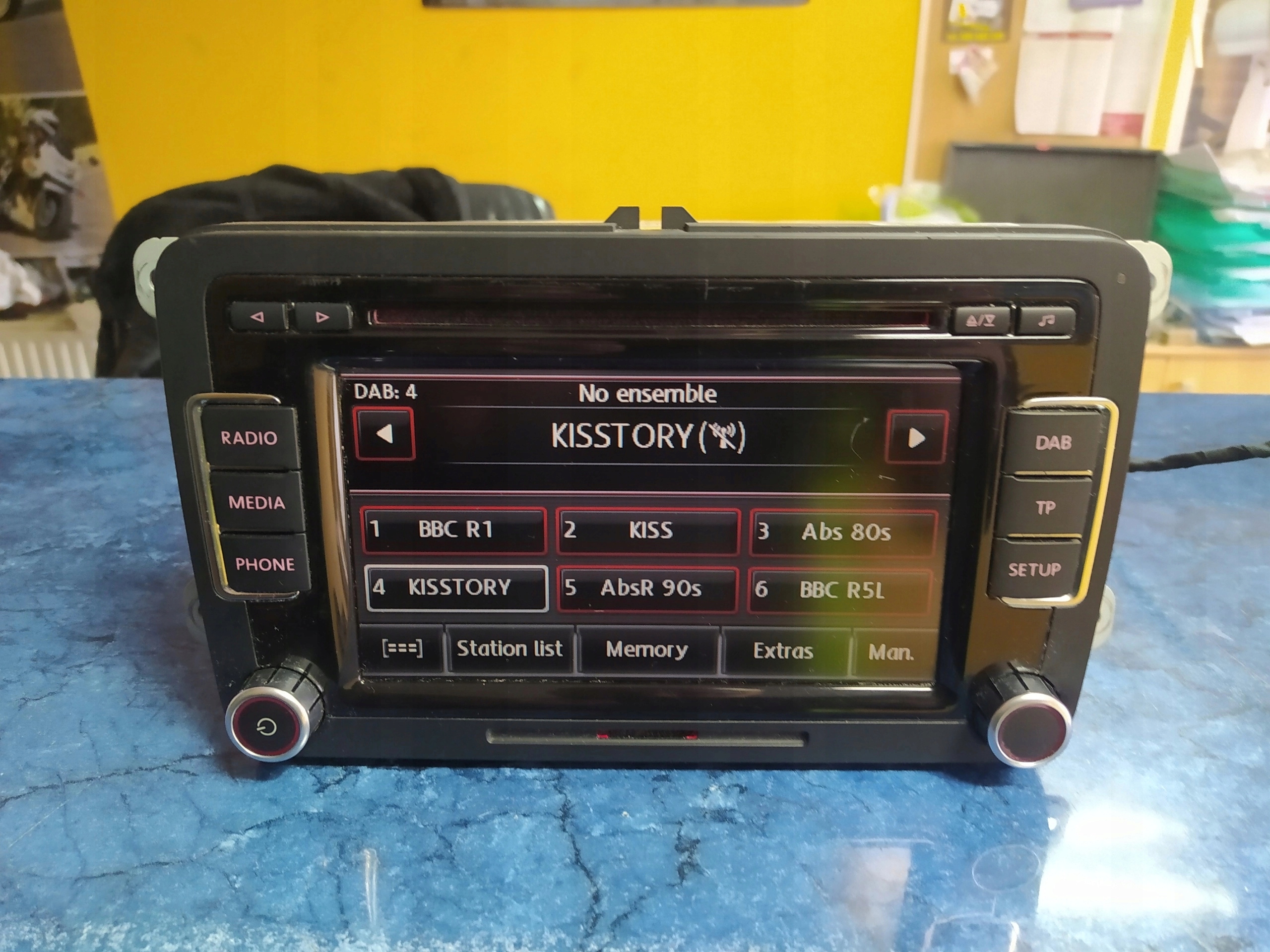 VW GOLF V TOURAN PASSAT  RADIO KOD 3C8035195A