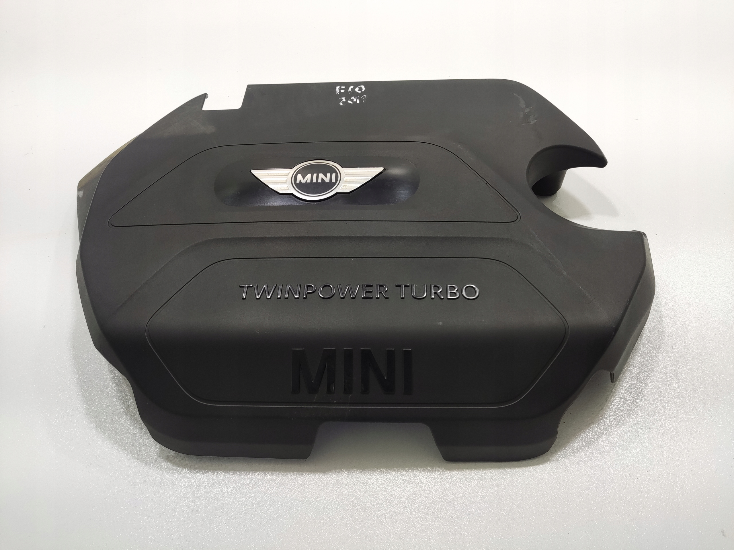 KRYT NA MOTOR VRCHNA MINI COUNTRYMAN F60 2.0D 2016-2020 8514200