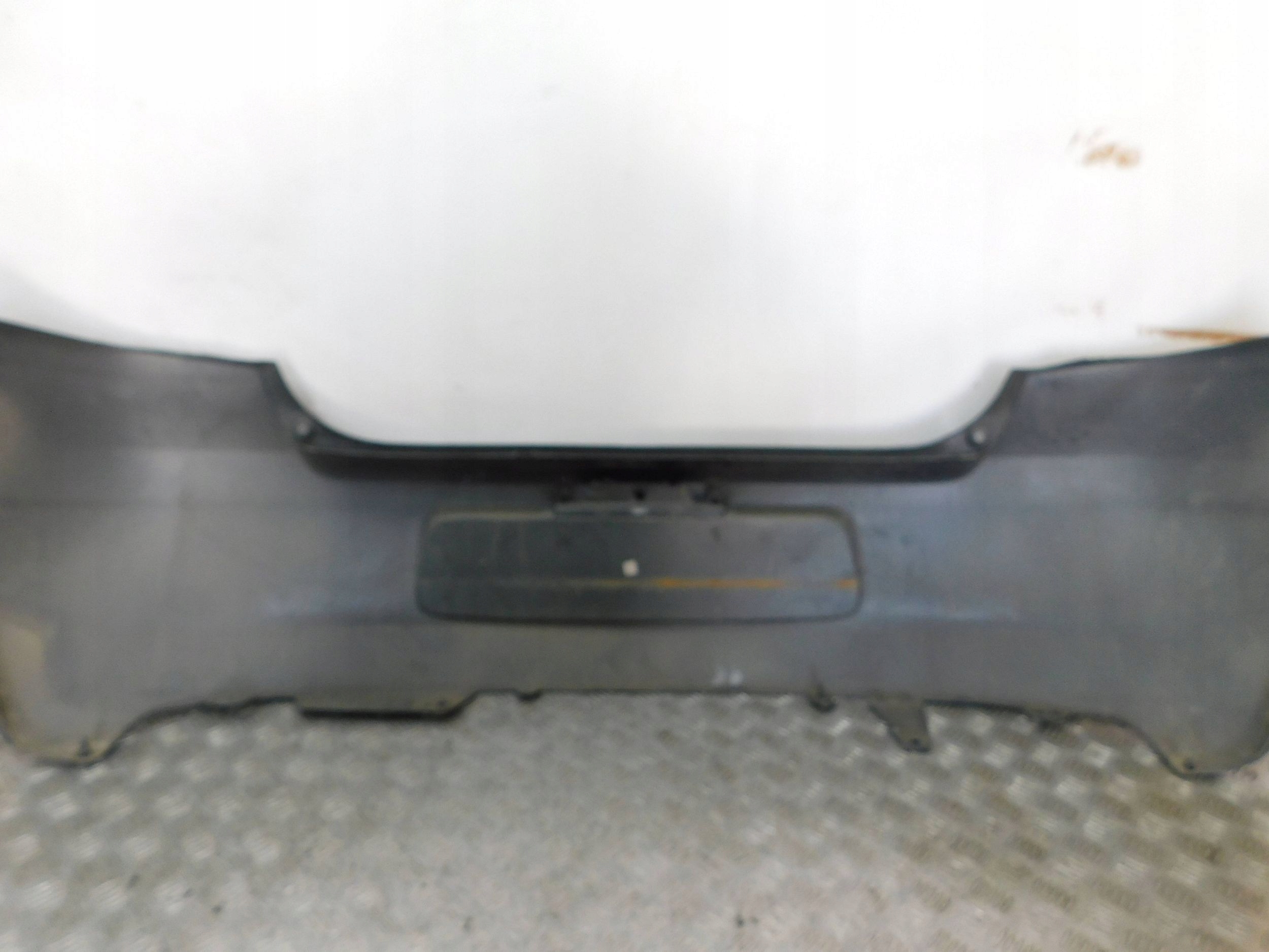 ZADNÝ NÁRAZNÍK TOYOTA YARIS II 2 06-09