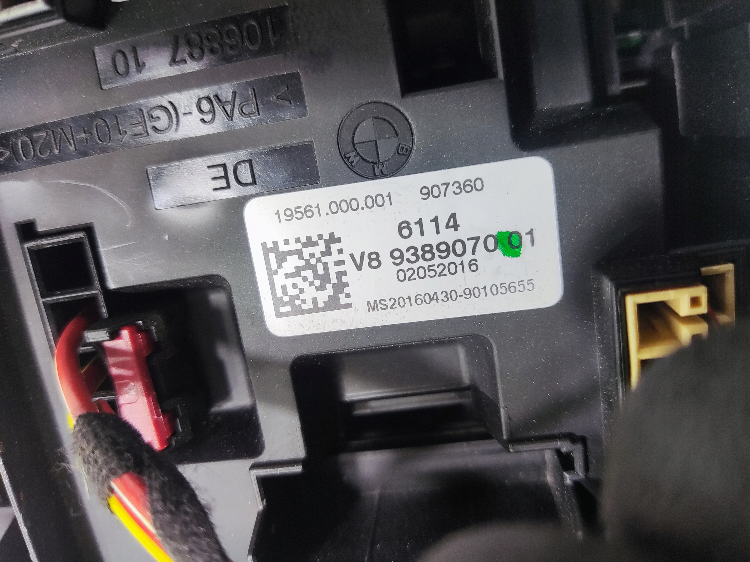 POISTKOVA SKRINKA RELÁTIEK BMW 1 II F20 9389070 2015-2019 LIFT
