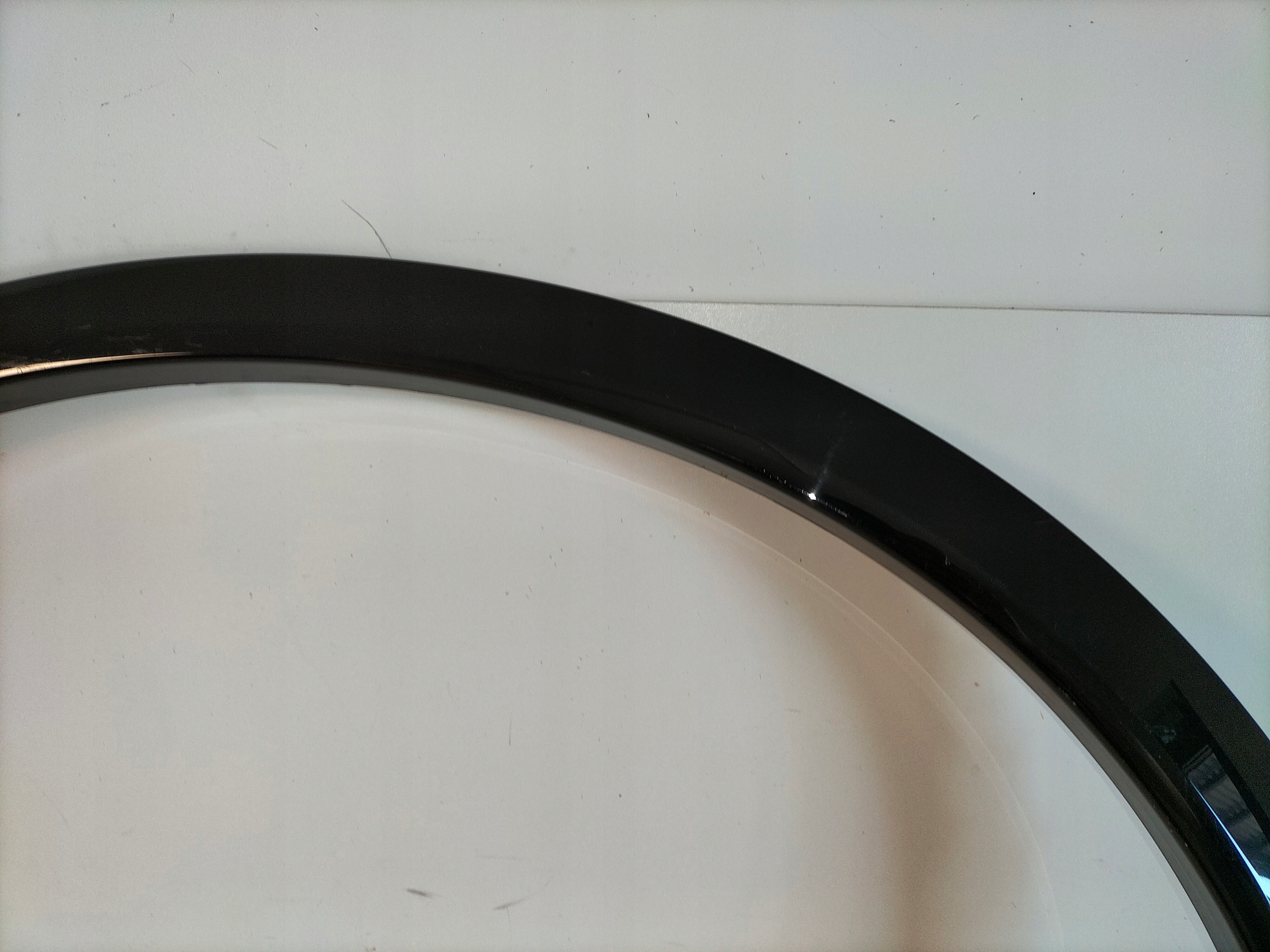 LISTA PRAVEHO PREDNEHO BLATNIKA VW TIGUAN III 24- R-LINE