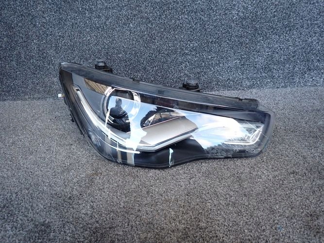 AUDI A1 XENON LED 10- PRAVE PREDNE SVETLO
