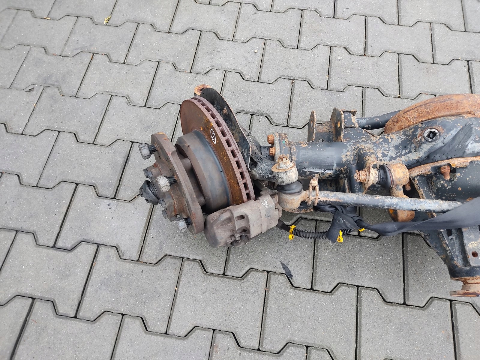 PREDNY DIFERENCIAL LAND ROVER DEFENDER 2.2 2.4 TDCI BEZ ABS 2007-2014