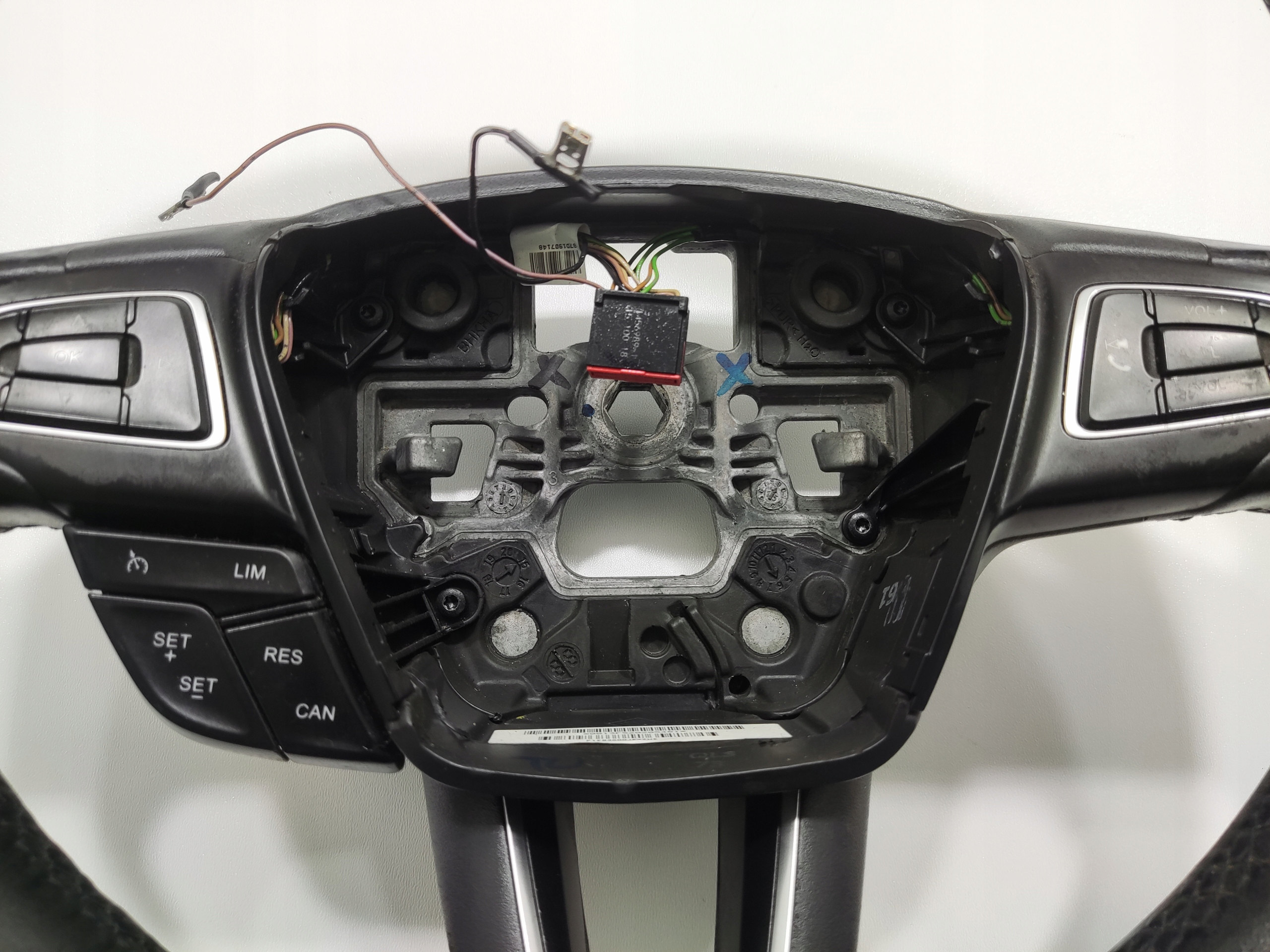 MULTIFUNKČNÝ VOLANT TLACIDLA FORD C-MAX MK2 II F1EB3600JE