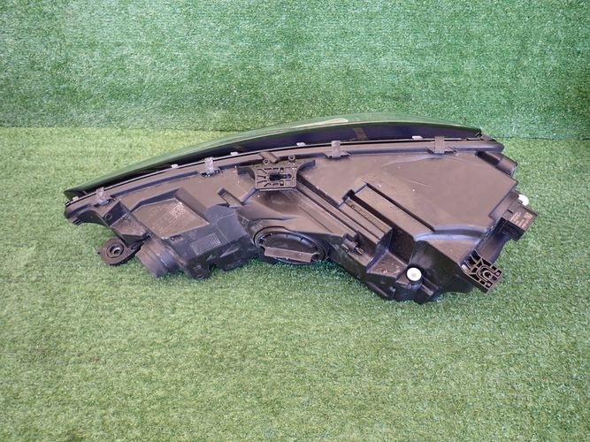 AUDI A4 B9 FULL LED LIFT 19- PRAVE PREDNE SVETLO