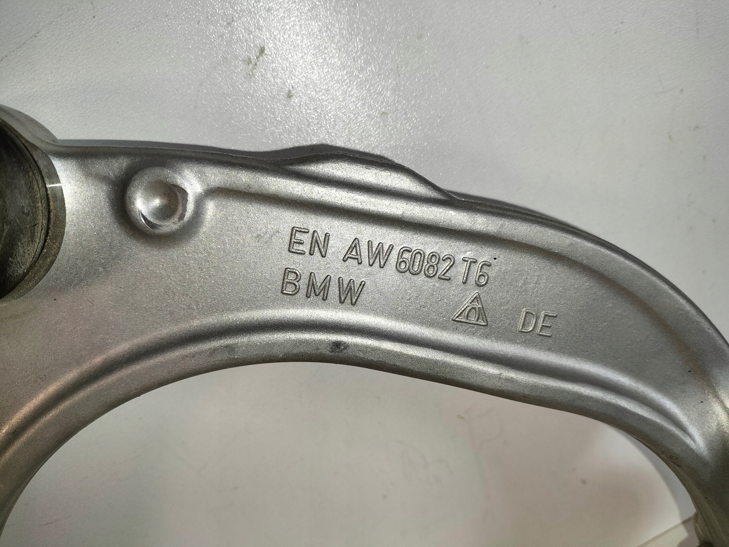 PRAVE PREDNE RAMENO PRIECNE BMW X5 E70 06- BMW X6 E71 08-