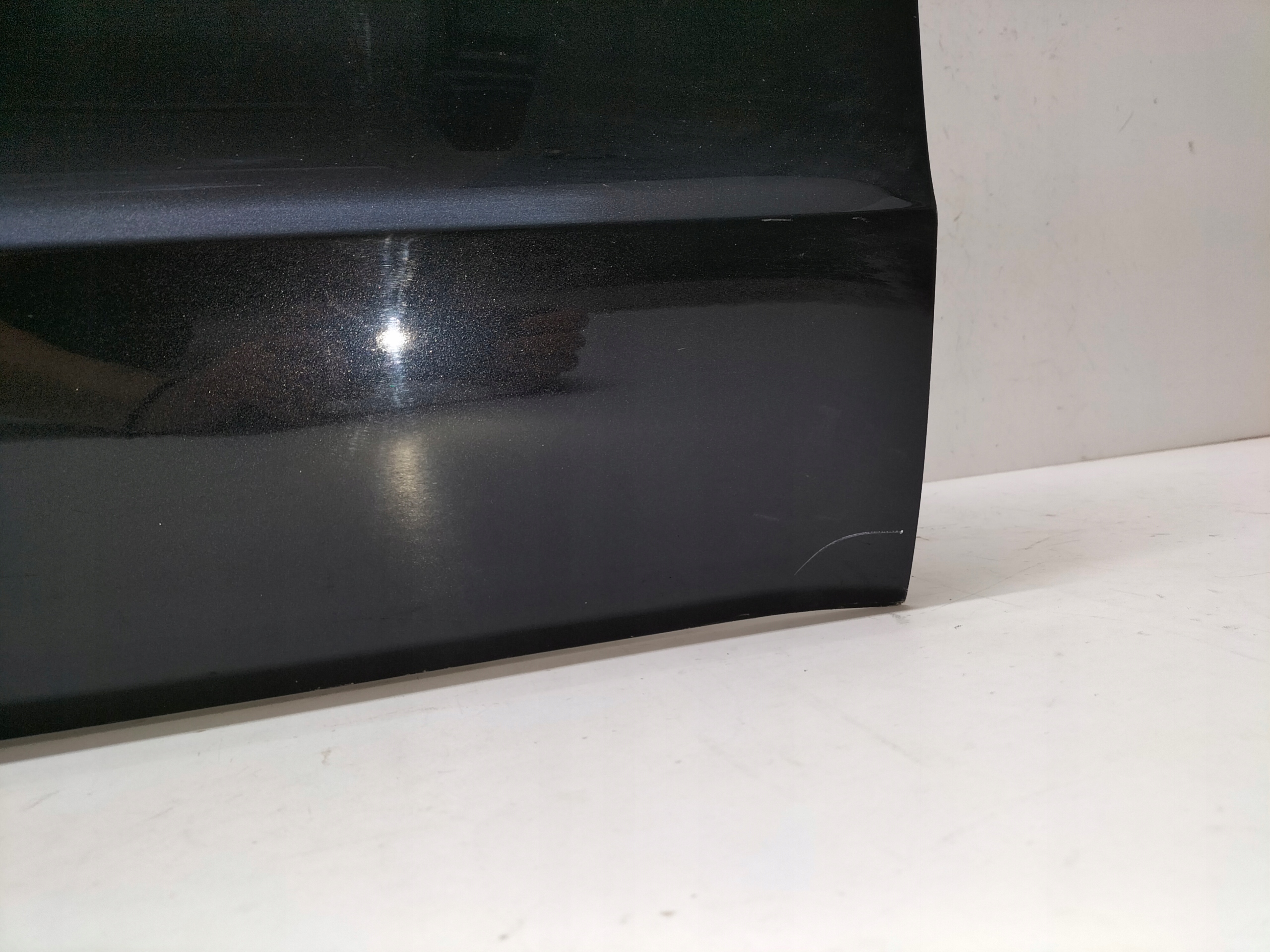 PRAVE PREDNE DVERE SKODA SUPERB 2 II 3T0 08-15