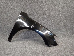 AUDI A1 82A 19- PRAVY PREDNY BLATNIK AUDI A1 82A 19- PRAVY PREDNY BLATNIK