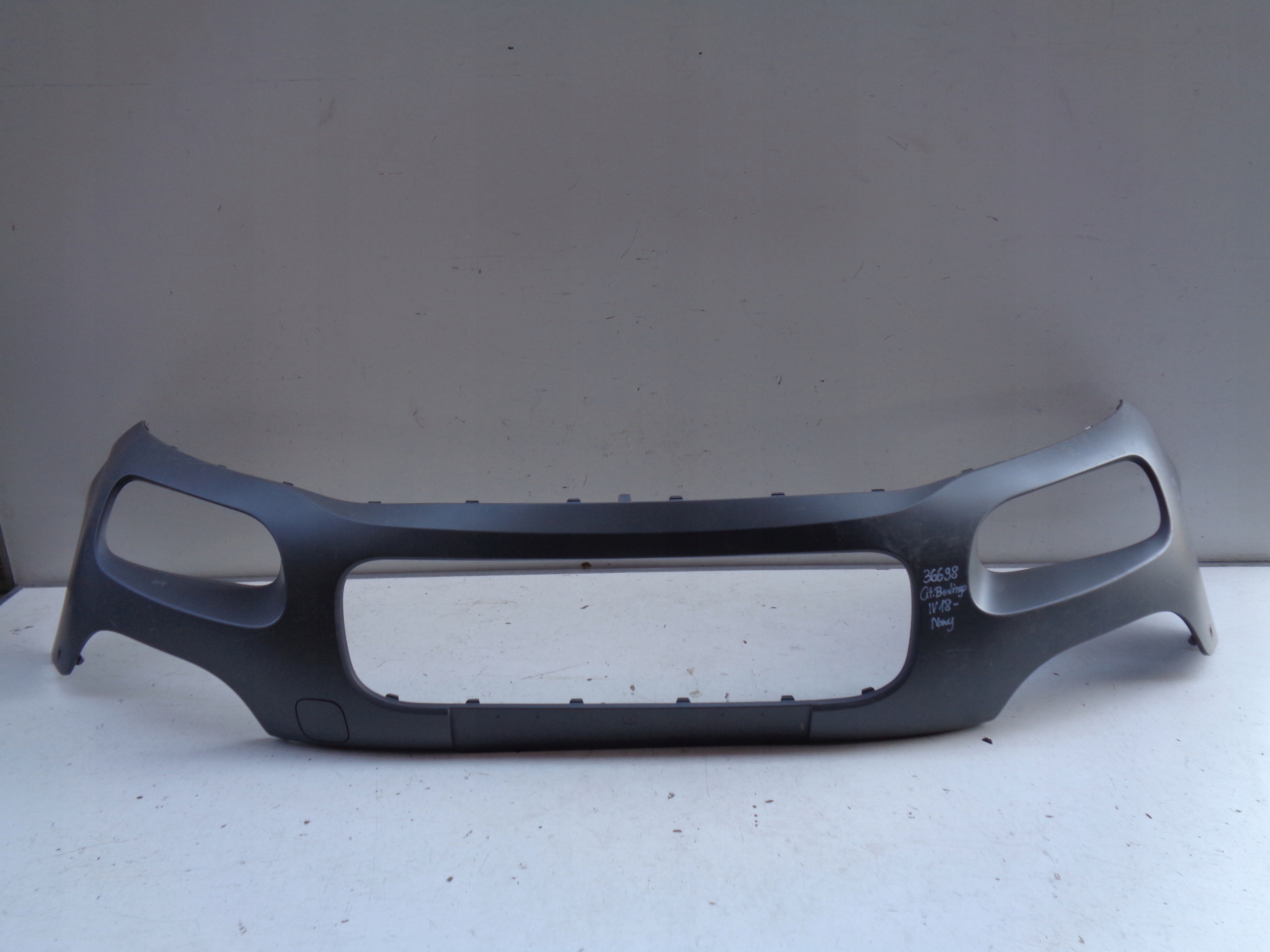 NOVÝ PREDNÝ NÁRAZNÍK CITROEN BERLINGO IV 18- 36698