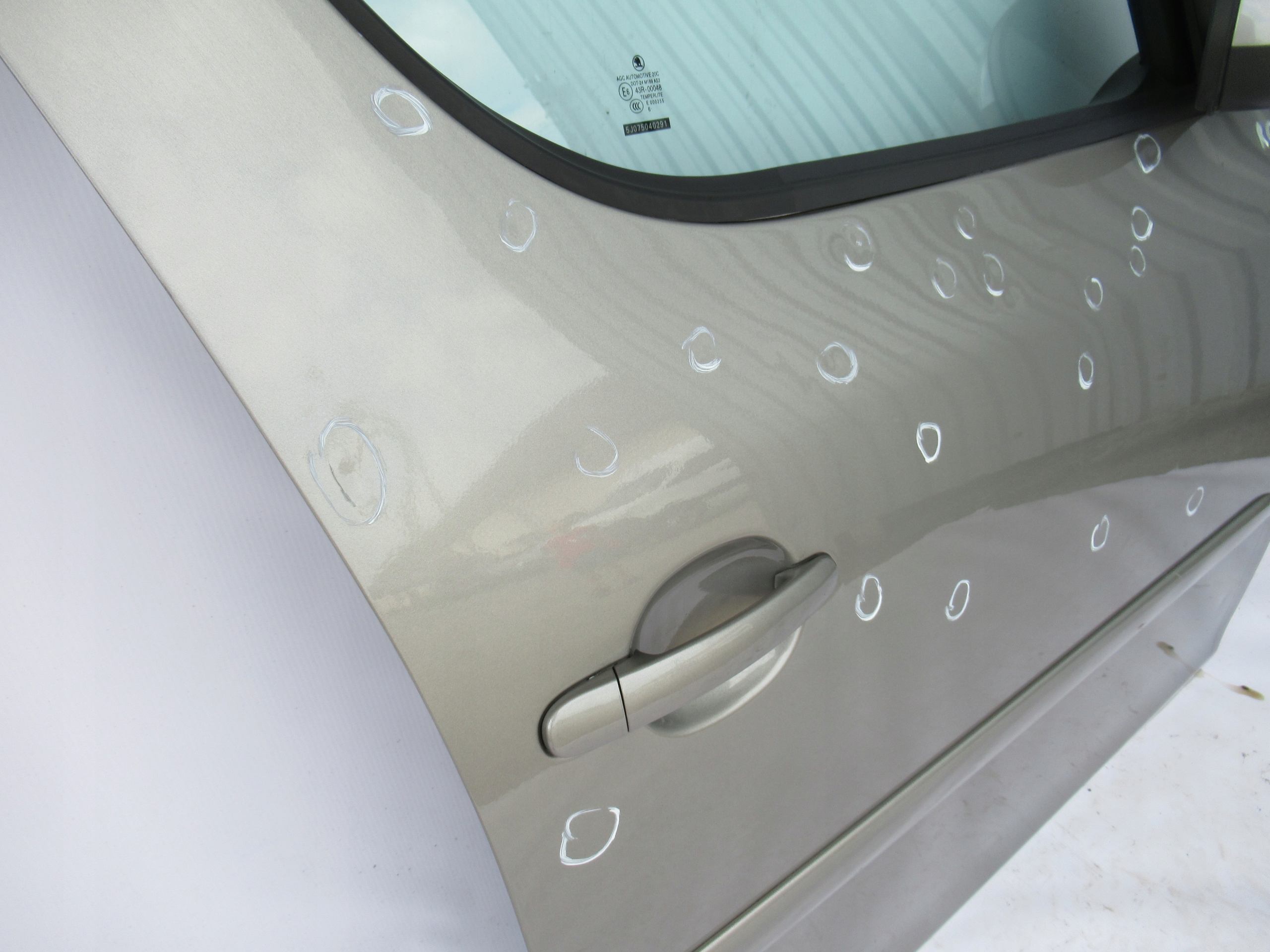 PRAVÉ PREDNÉ DVERE SKODA ROOMSTER