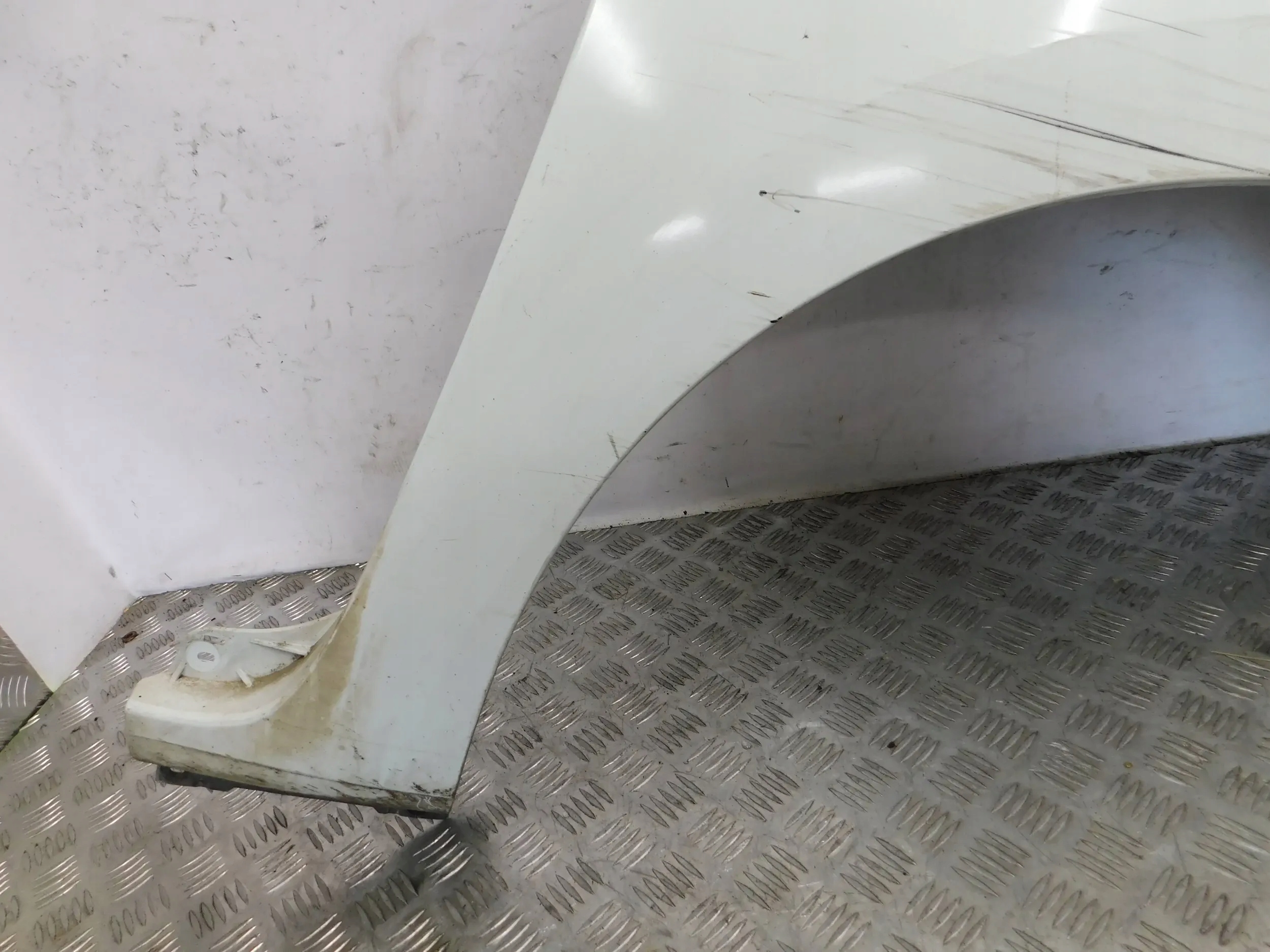 BLATNIK PREDNÝ PRAVY RENAULT KANGOO II 08-