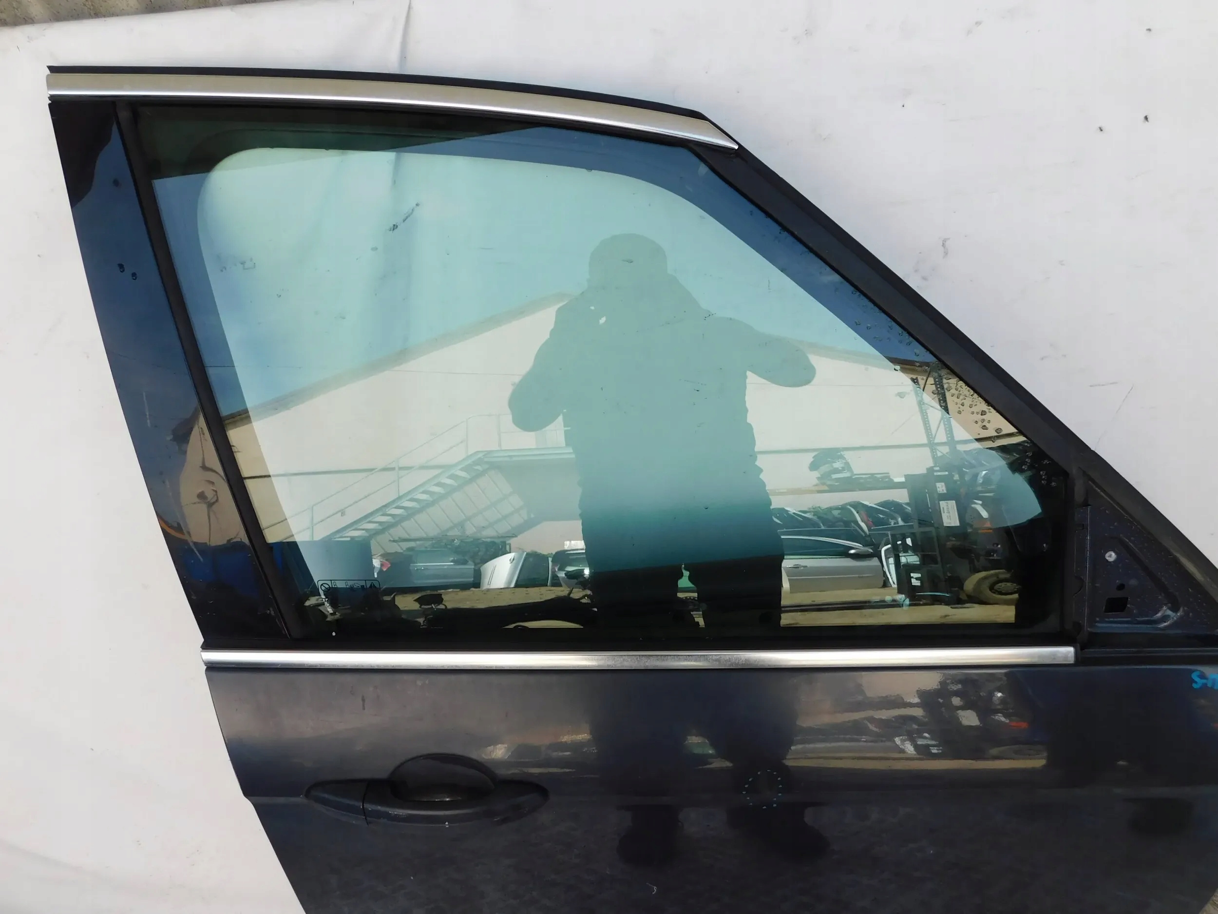 PRAVE PREDNE DVERE FORD S-MAX MK1