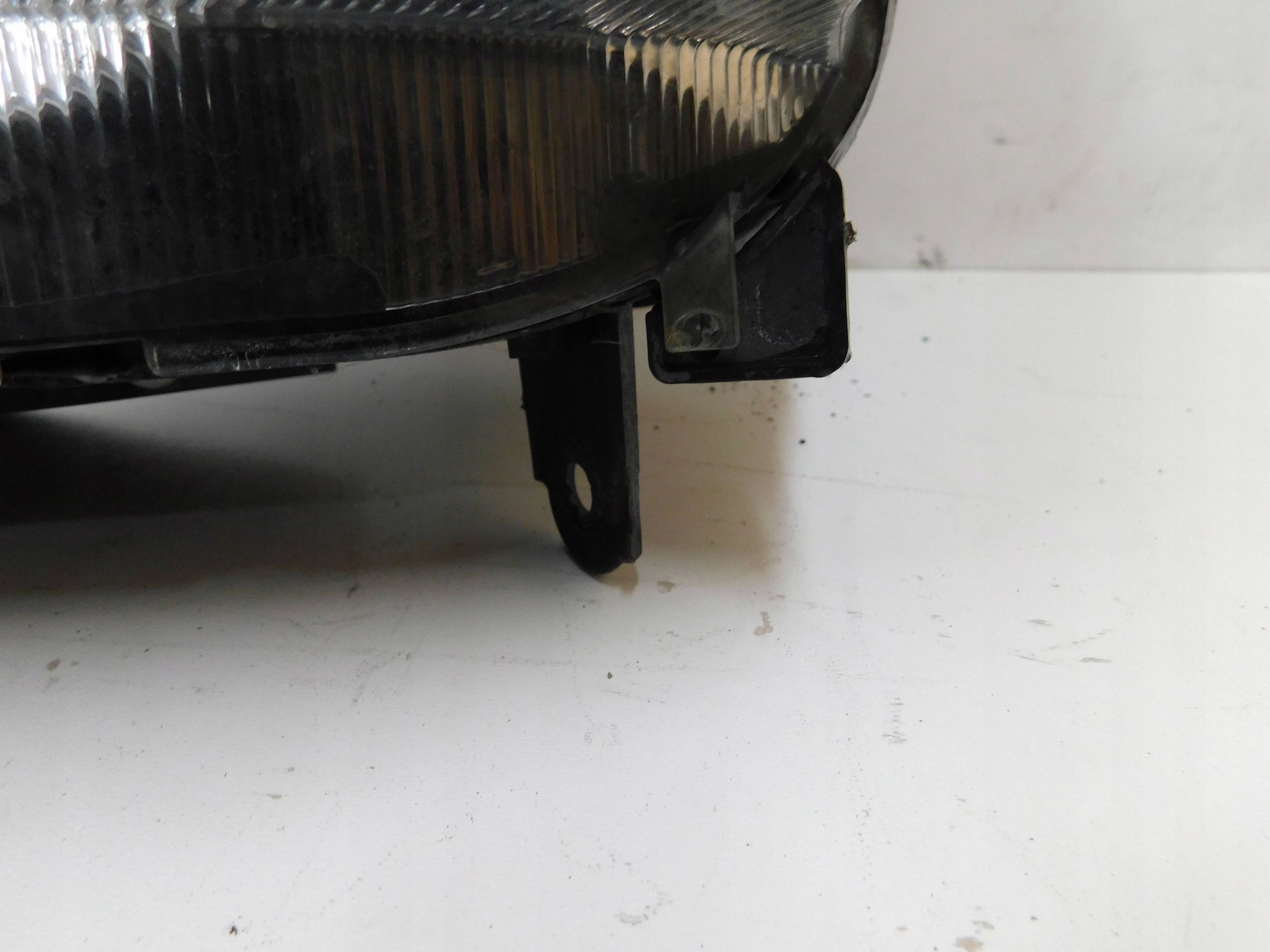 LAVE PREDNE SVETLO OPEL MERIVA A