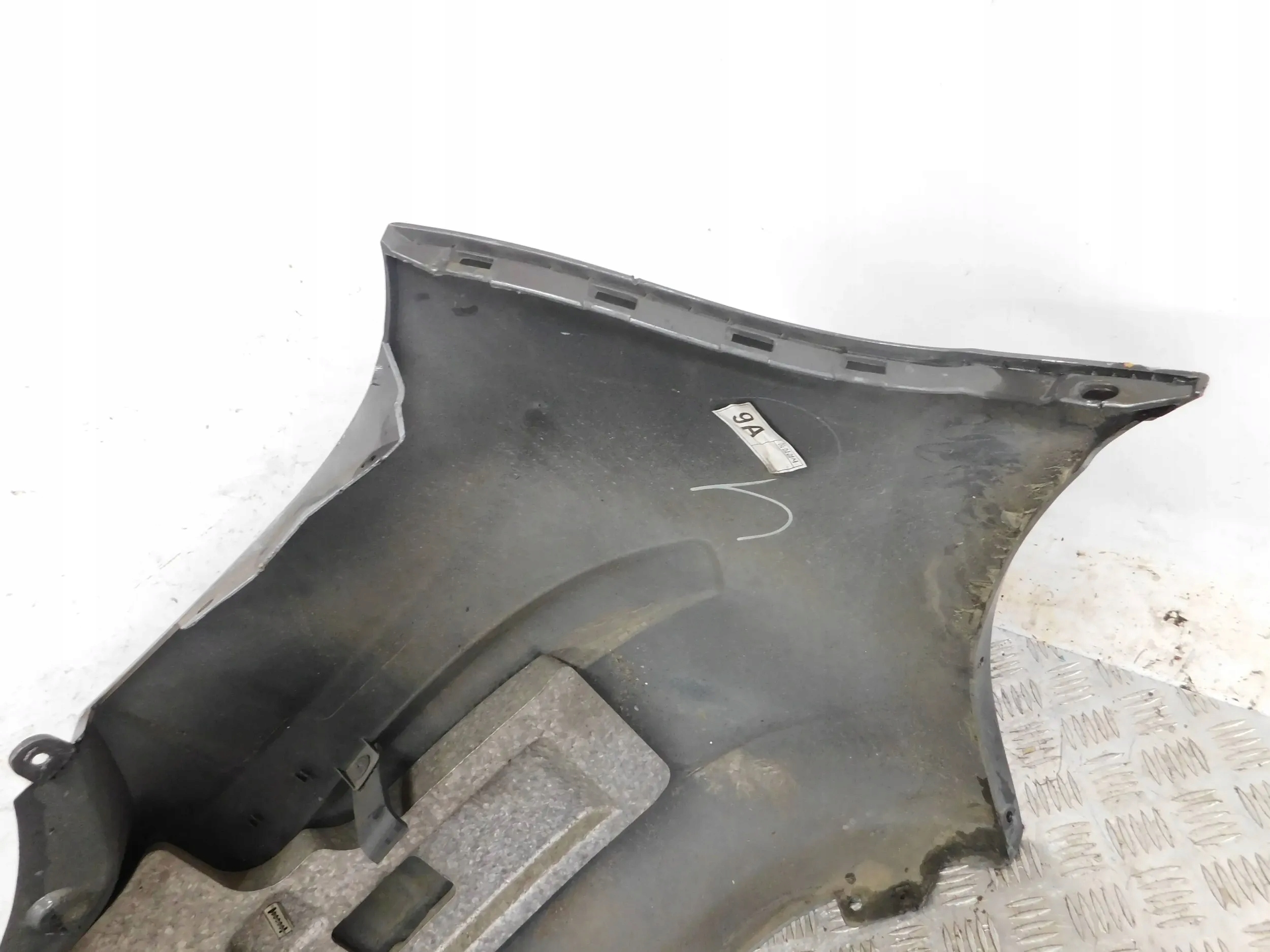 ZADNÝ NÁRAZNÍK HYUNDAI I30 HB 07-