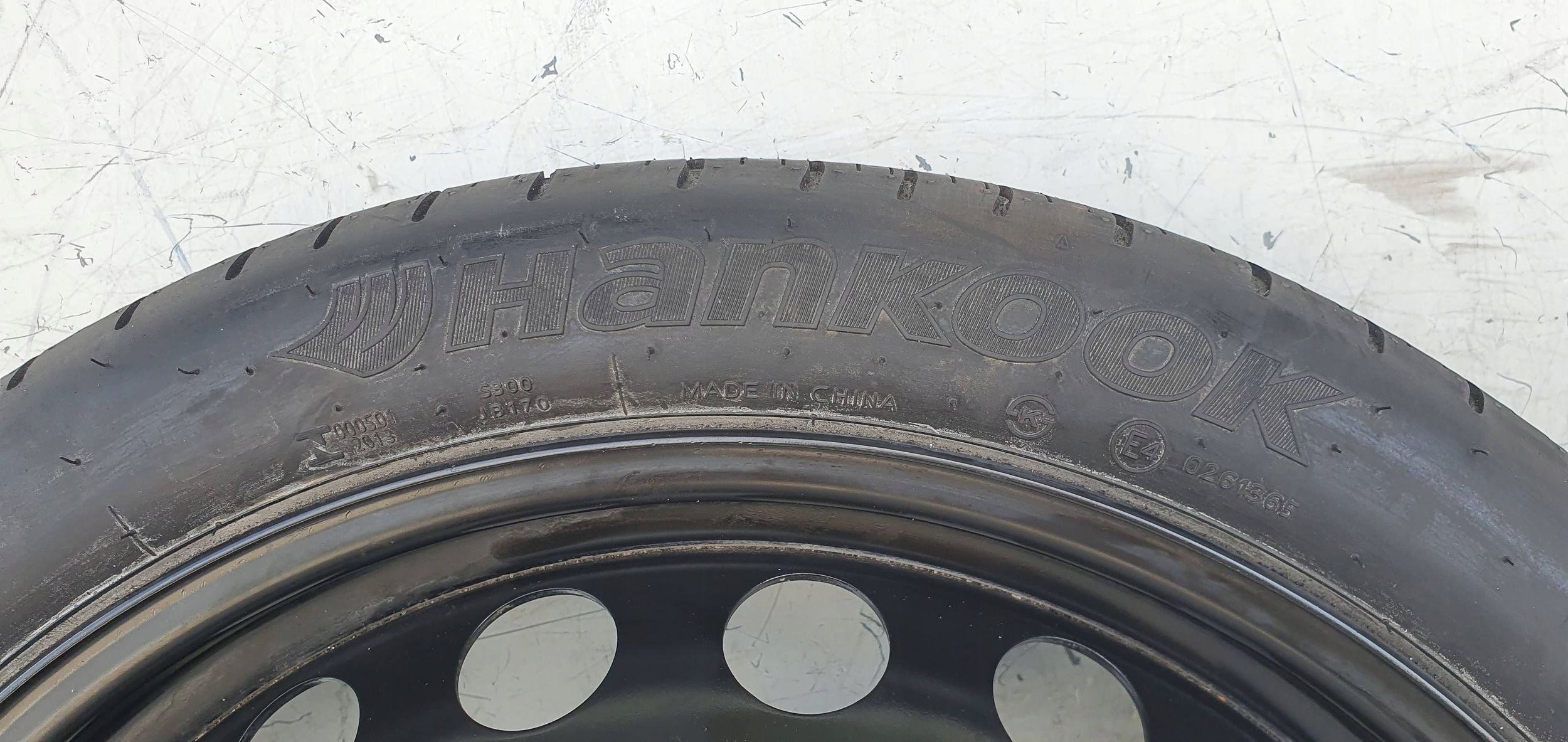 Audi A6 C7 4G0601010B REZERVA DOJAZDOVE KOLESO R20