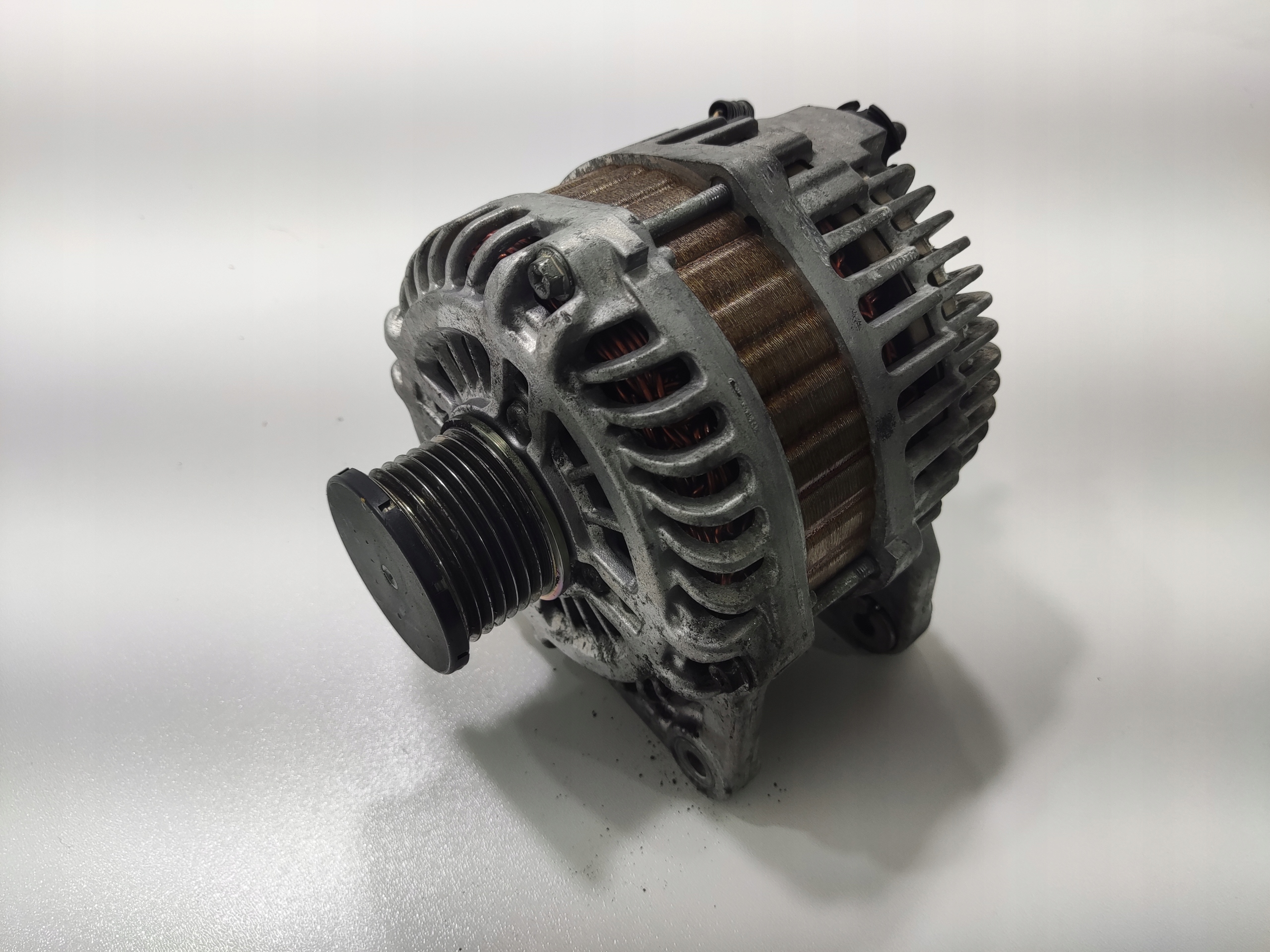 ALTERNÁTOR NISSAN JUKE I F15 1.2 DIG-T 2015-2019 LIFT 23100-BV80A