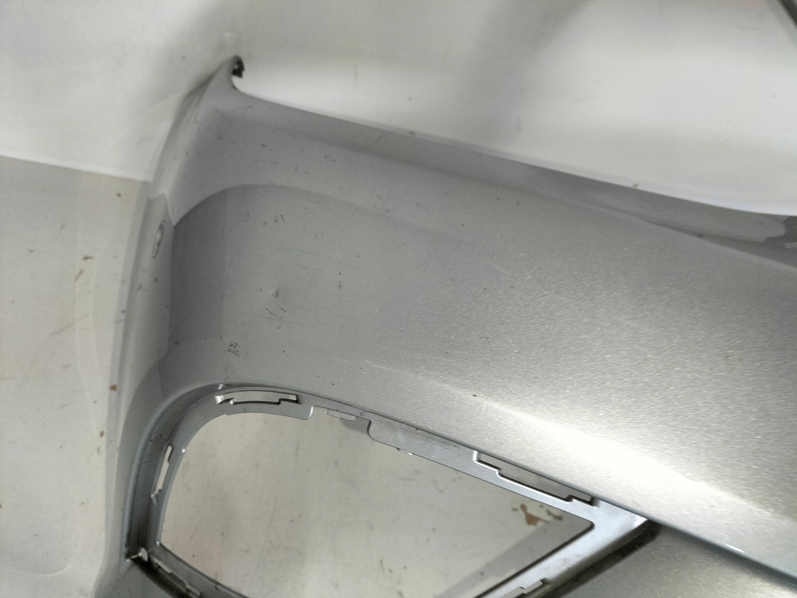 PREDNÝ NÁRAZNÍK MERCEDES C KLASA W205 LIFT 18-