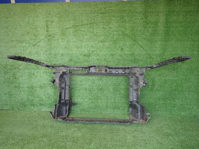 AUDI A1 10- PREDNÉ PÁS  8X0805588B