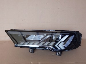 AUDI Q7 FULL LED LIFT LAVE PREDNE SVETLO 4M0941039C AUDI Q7 FULL LED LIFT LAVE PREDNE SVETLO 4M0941039C