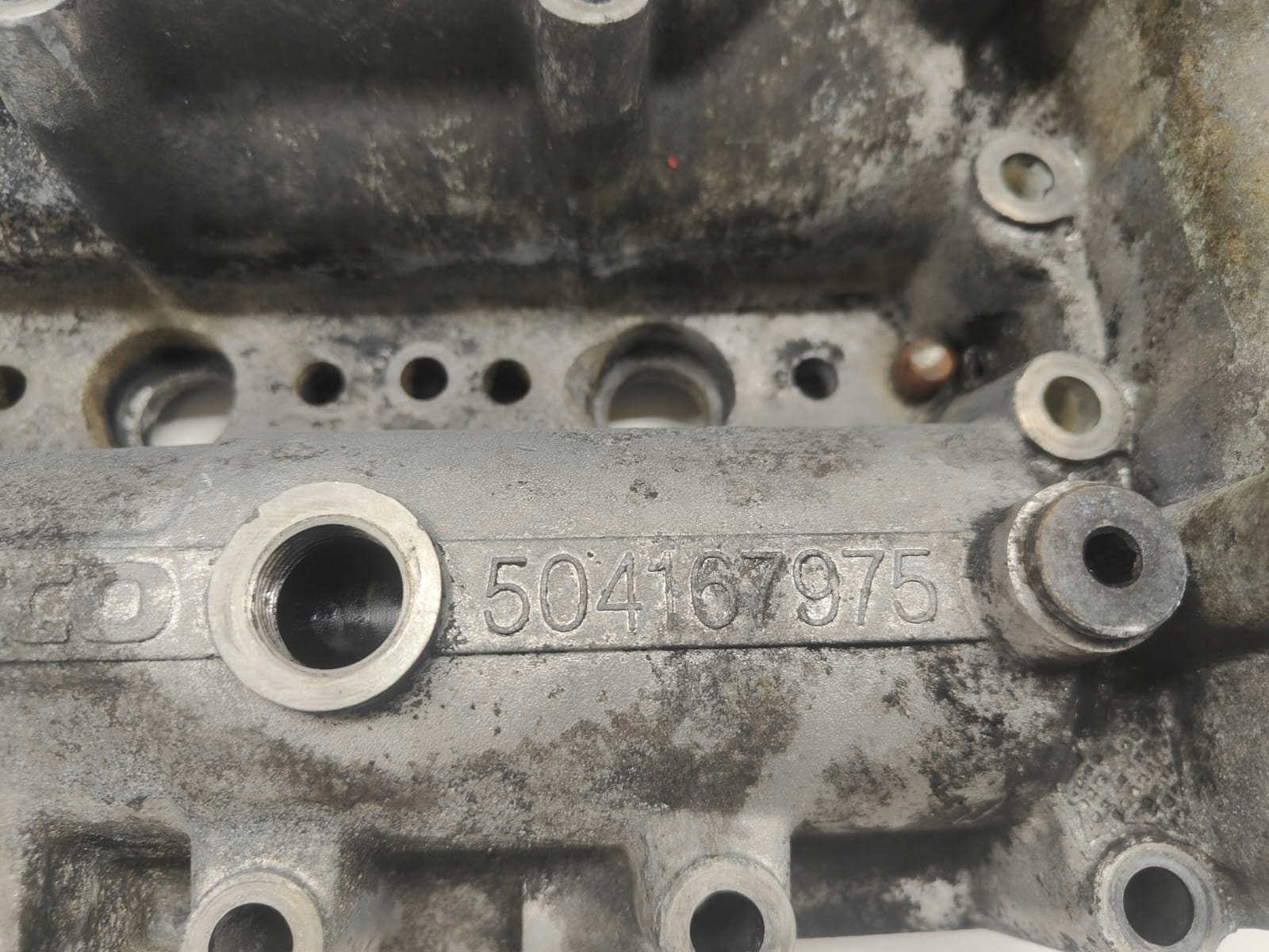 Iveco 2.3 diesel hpi 504167975 KRYT VEKO VENTILOV VAČKY