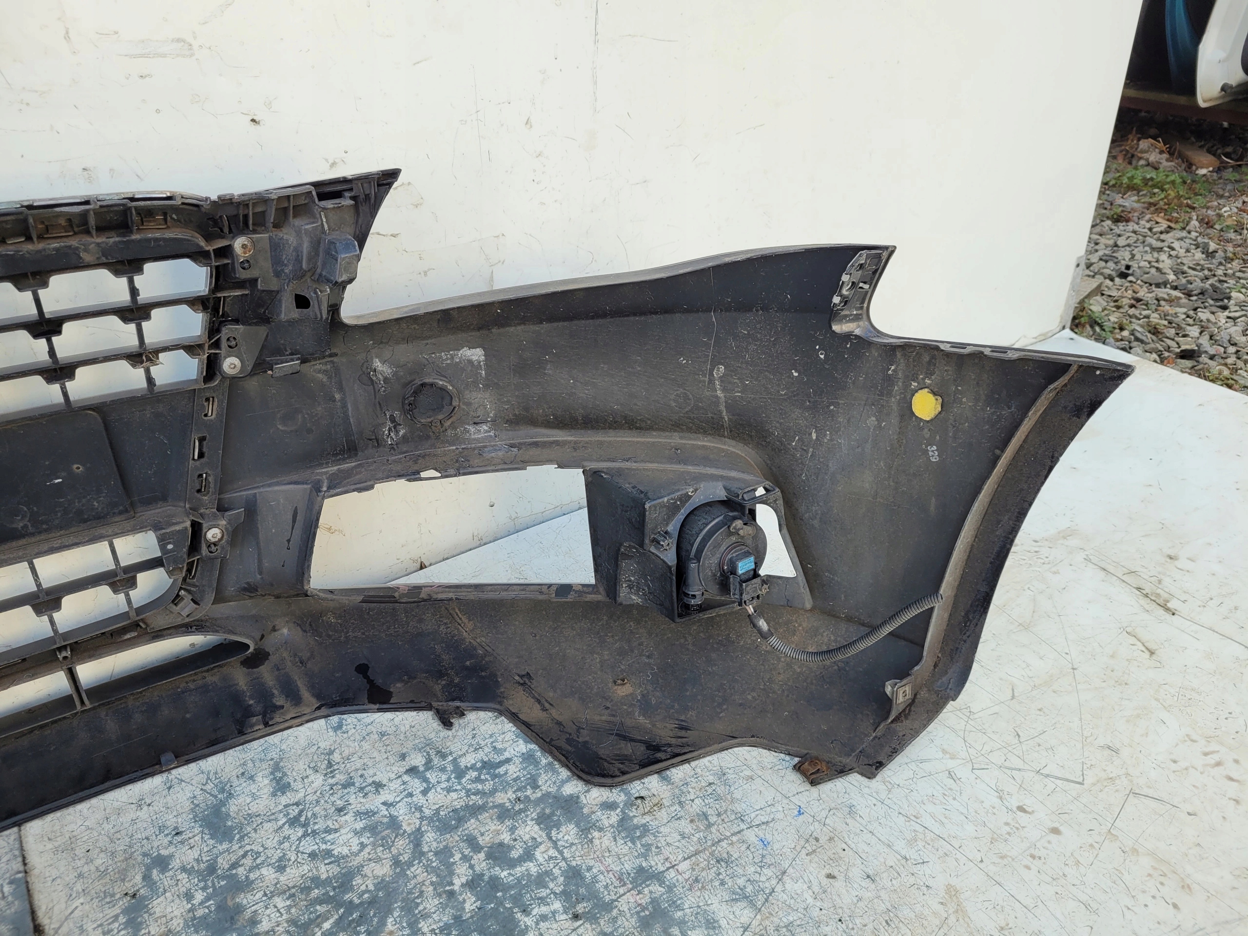 AUDI A4 B8 PREDNÝ NÁRAZNÍK