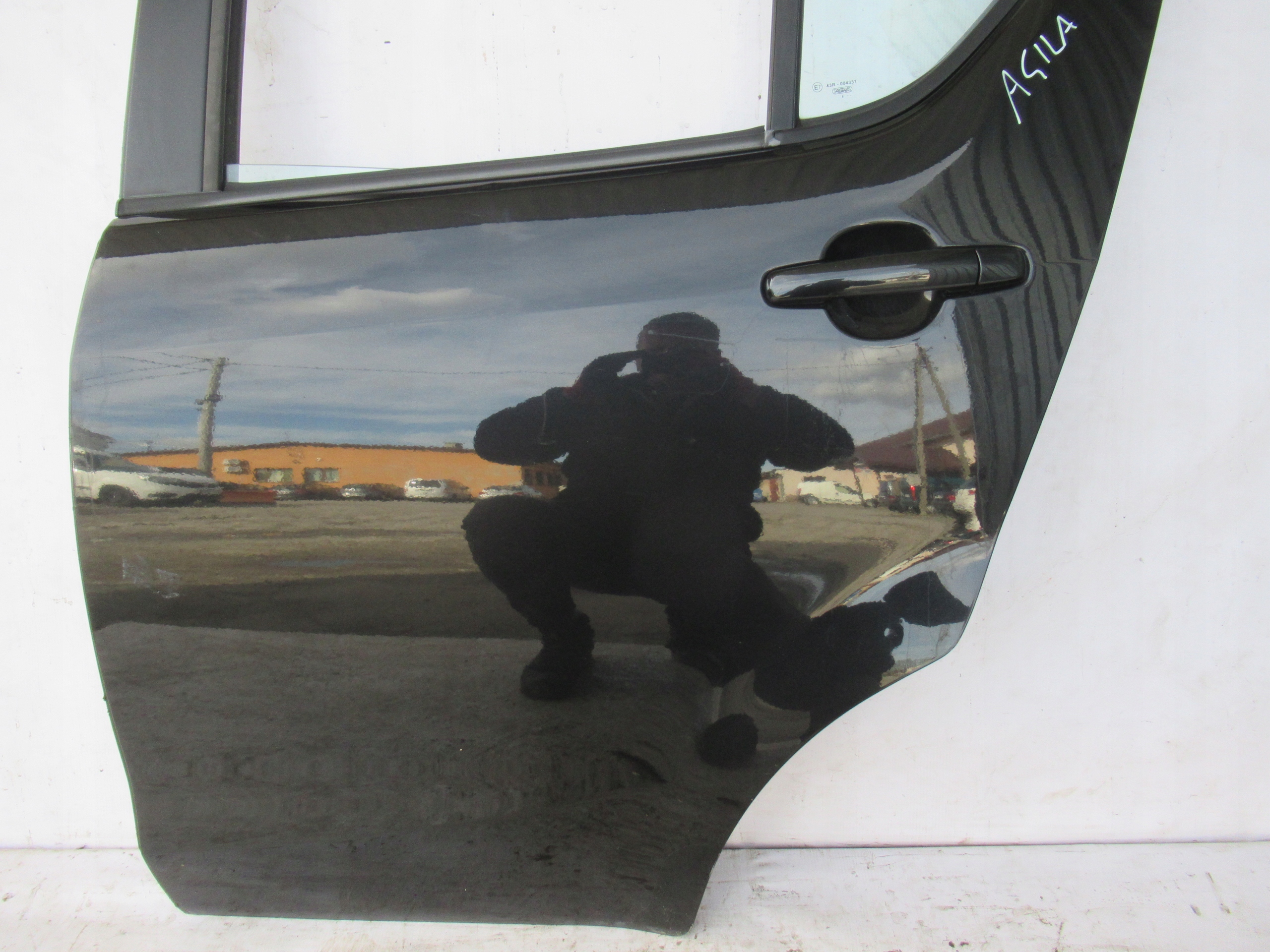 ĽAVÉ ZADNÉ DVERE AGILA B SPLASH 08-