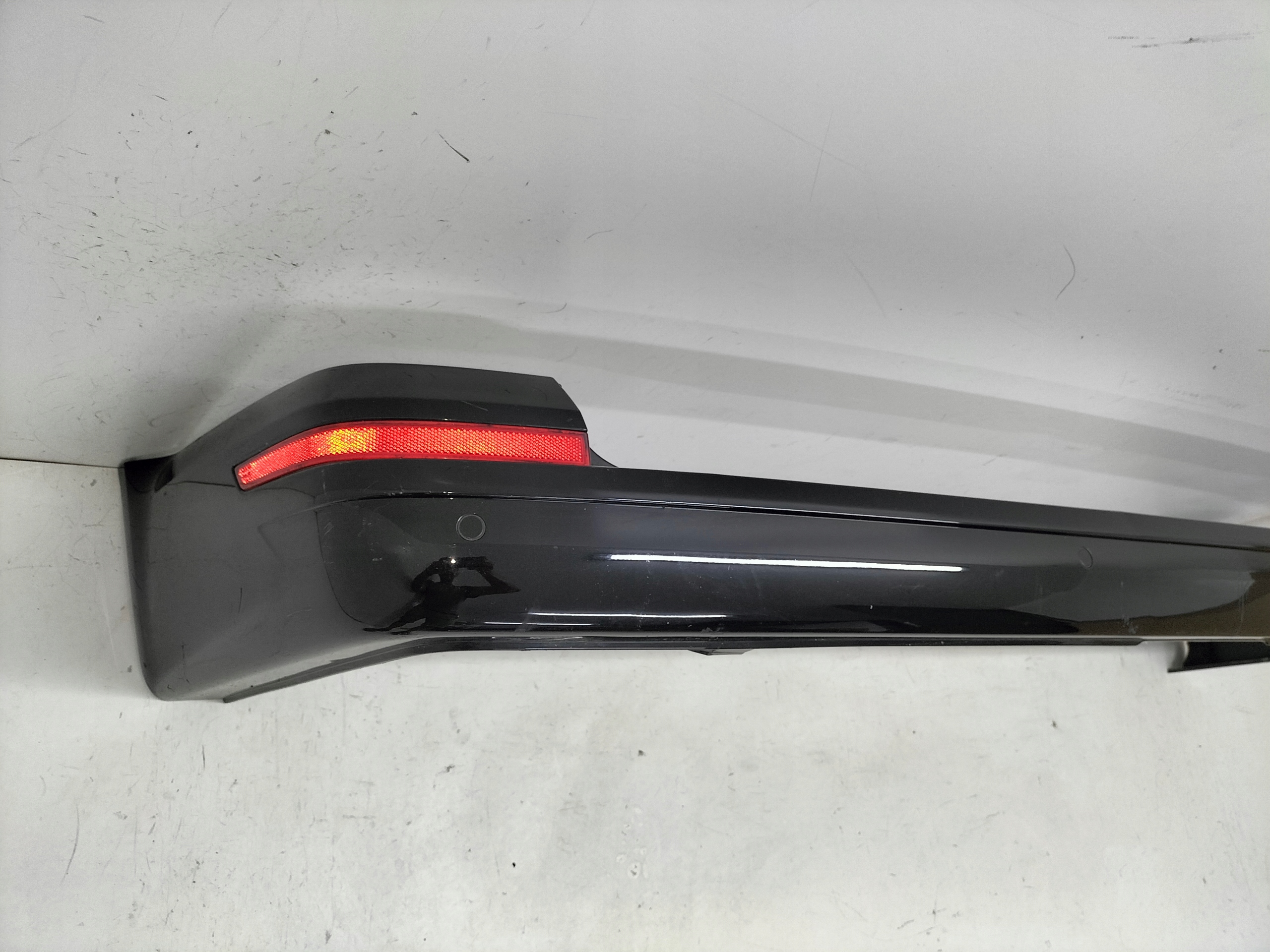 ZADNÝ NÁRAZNÍK VW T6 MULTIVAN 15-