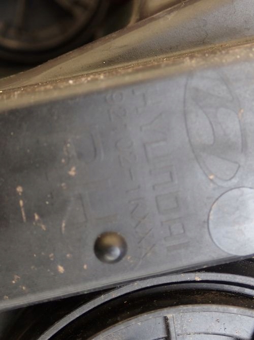 HYUNDAI IX20 PRAVE PREDNE SVETLO