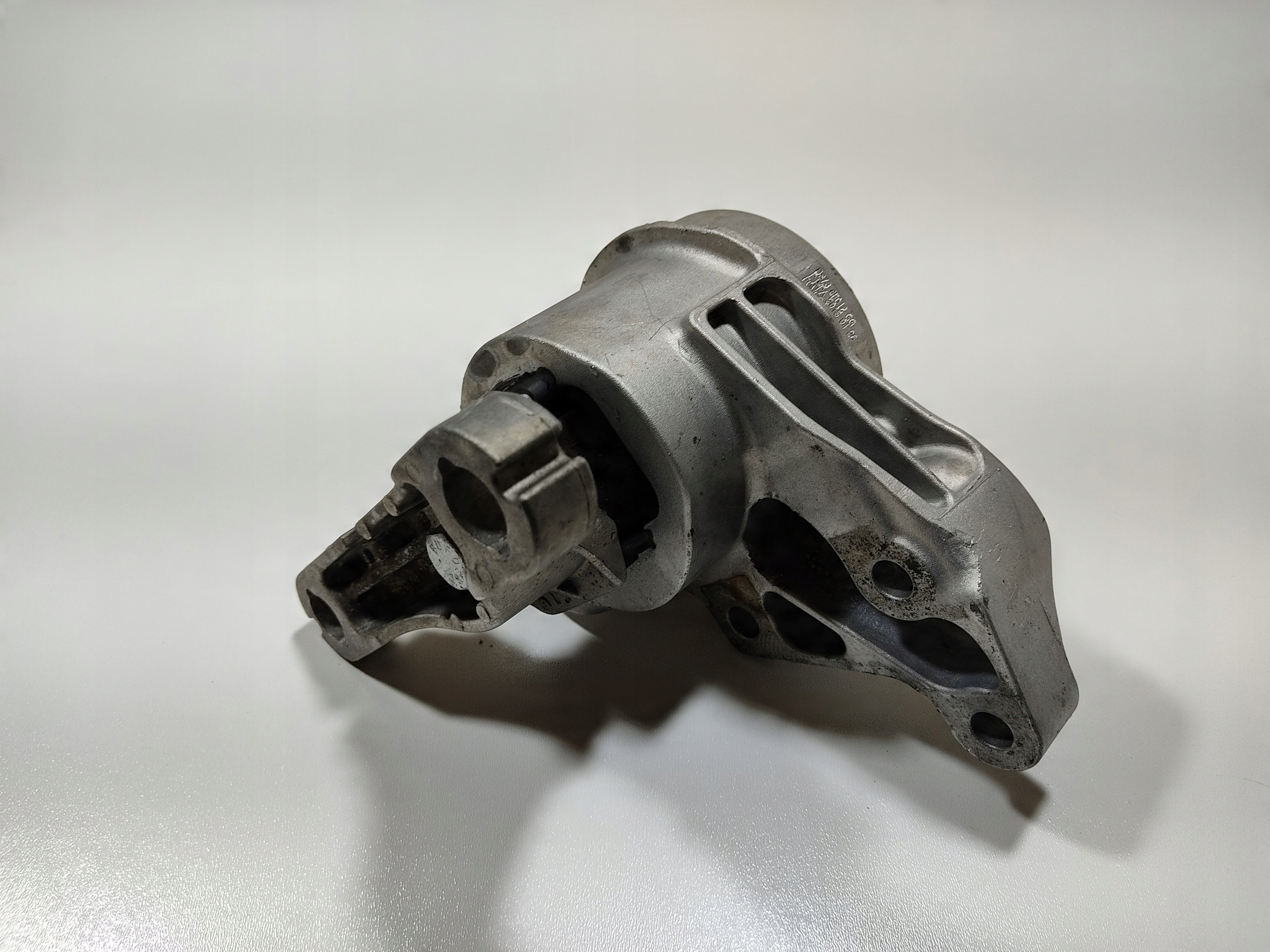 DRZIAK MOTORA GALAXY MK4 2.0 TDCI DS73-GF012-GG 15-