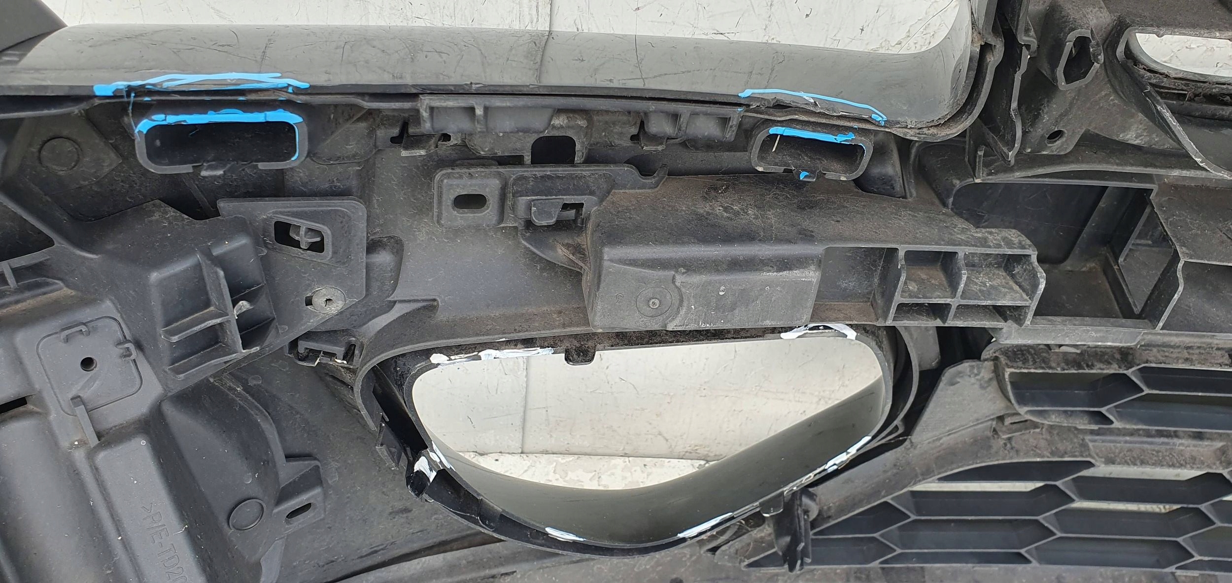 Renault Megane III 3 LIFT COUPE PREDNÝ NÁRAZNÍK 620228999r