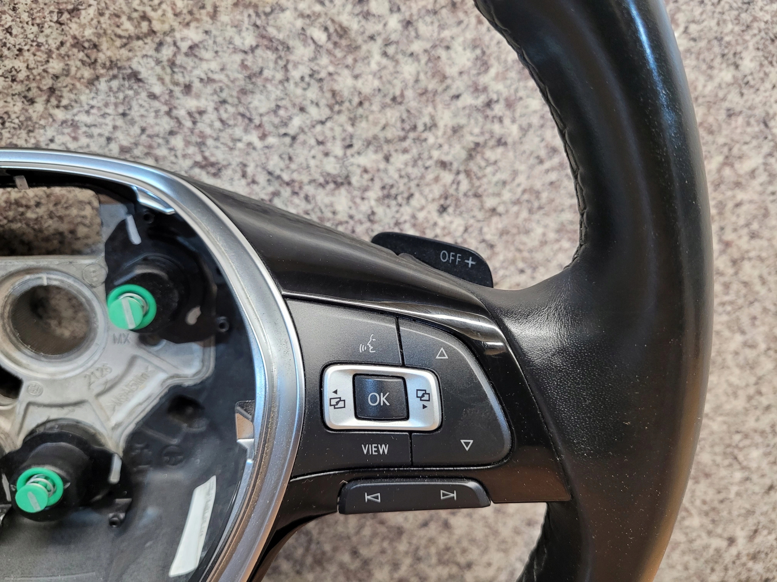 VW TIGUAN ALLSPACE 5N VOLANT KOŽA 5NN419091BK