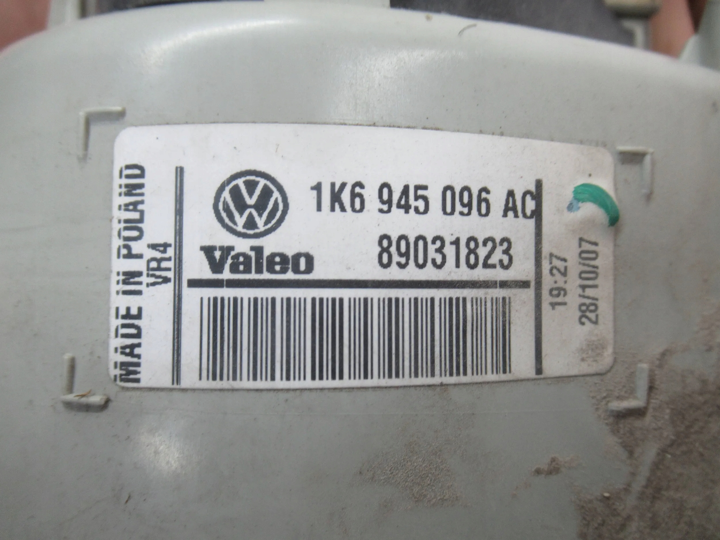 PRAVÉ ZADNÉ SVETLO VW GOLF V HB