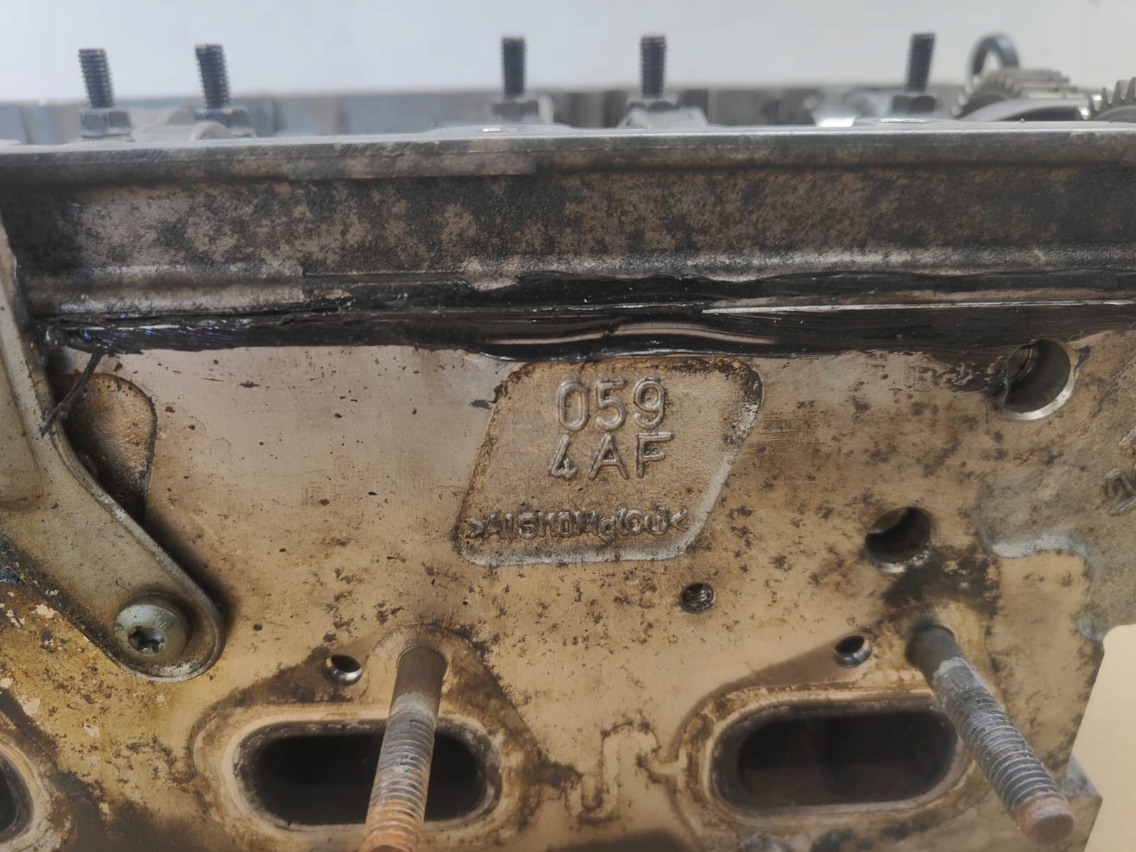 Audi 2.7 tdi 3.0 tdi HLAVA MOTORA 0593AF