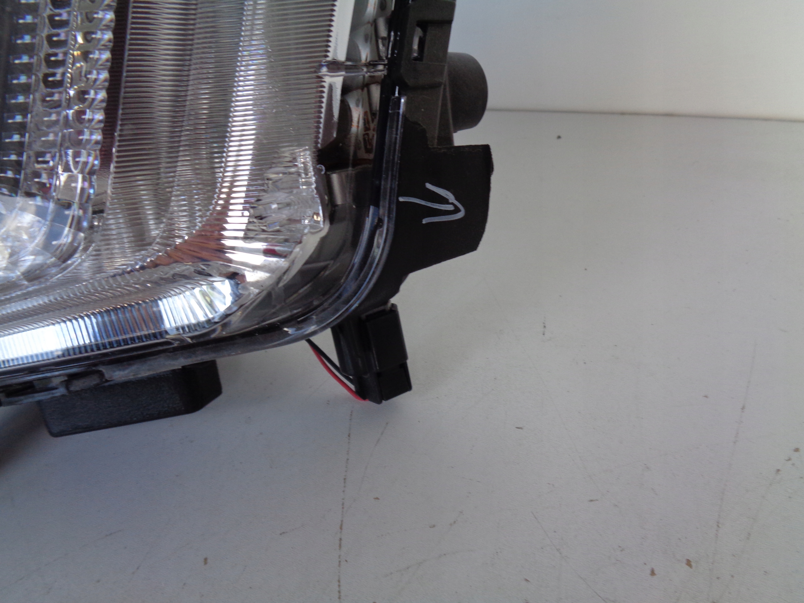 LAVA HMLOVKA HYUNDAI TUCSON III 18- LIFT LED