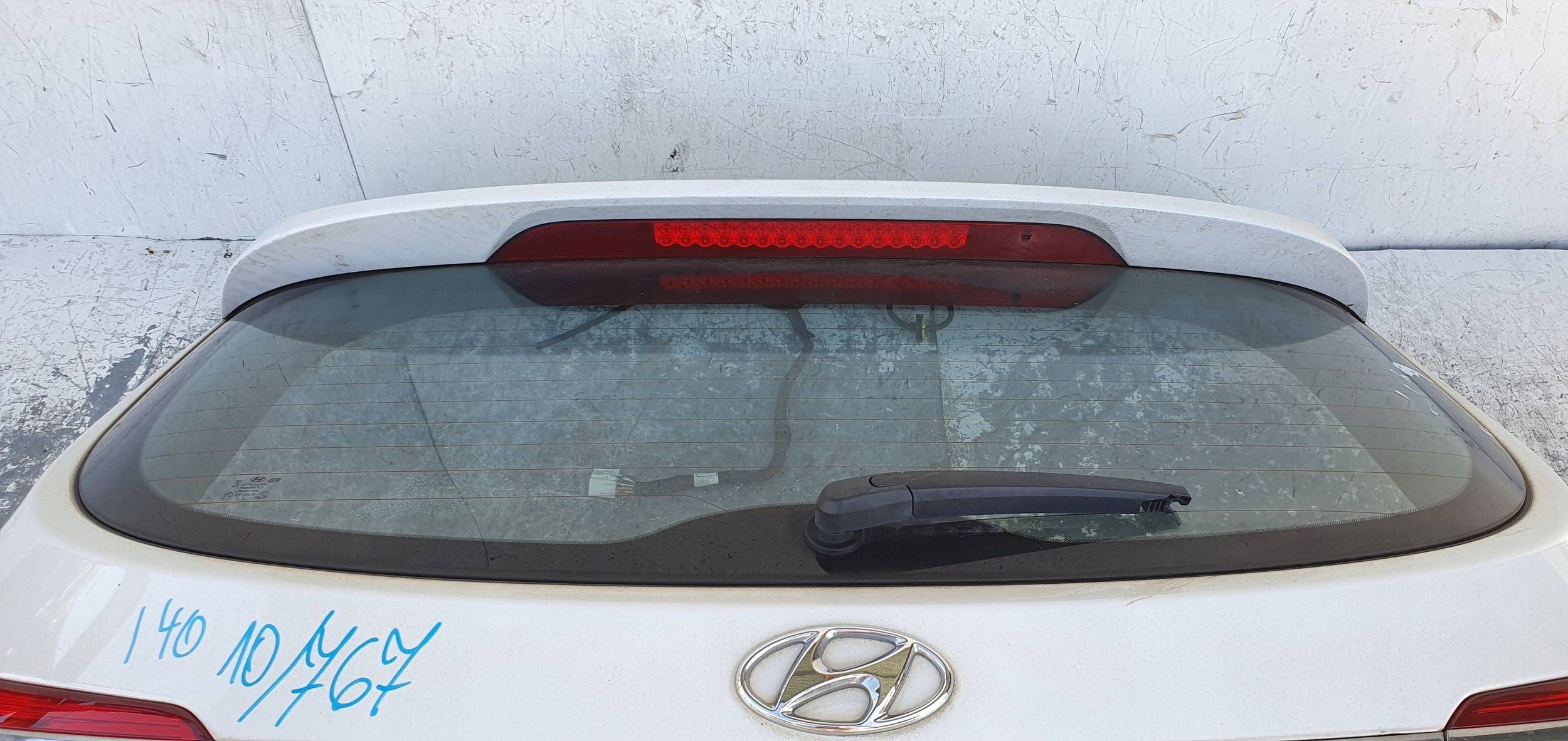 Hyundai i40 kombi ZADNA KAPOTA