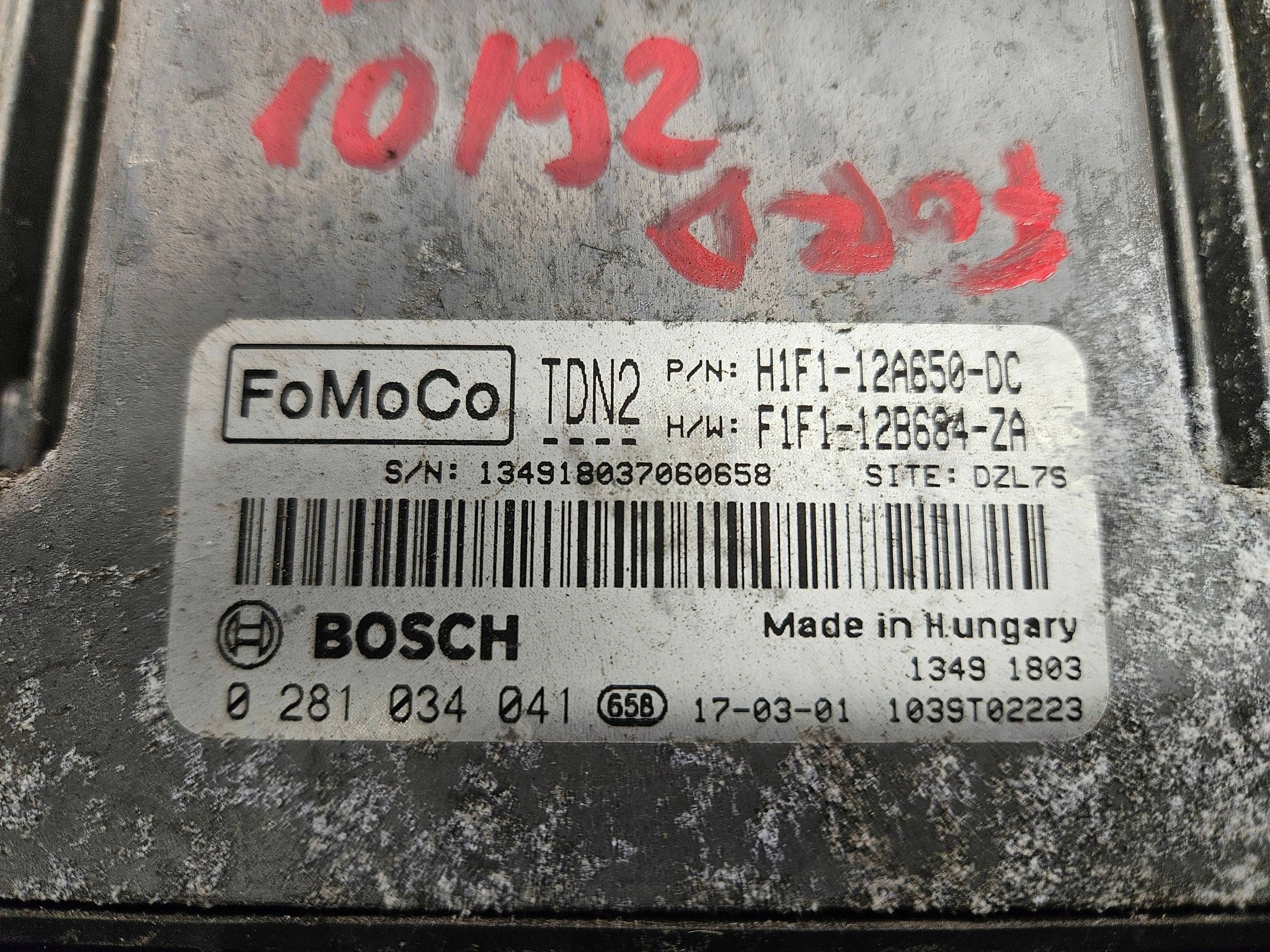 Ford Focus mk3 lift 1.5 tdci 0281034041 RIADIACA JEDNOTKA MOTORA