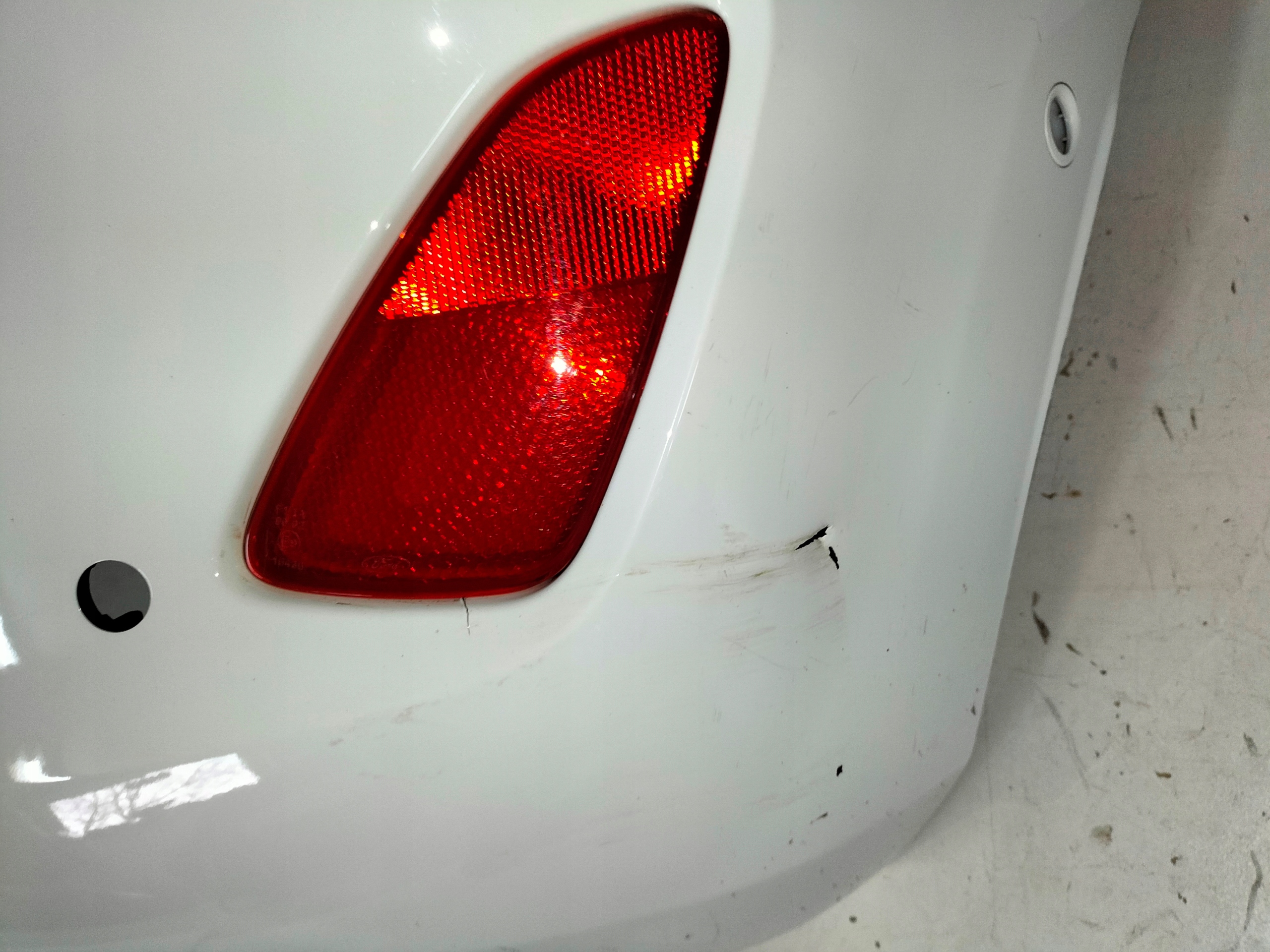 ZADNÝ NÁRAZNÍK FORD FIESTA MK8 17-