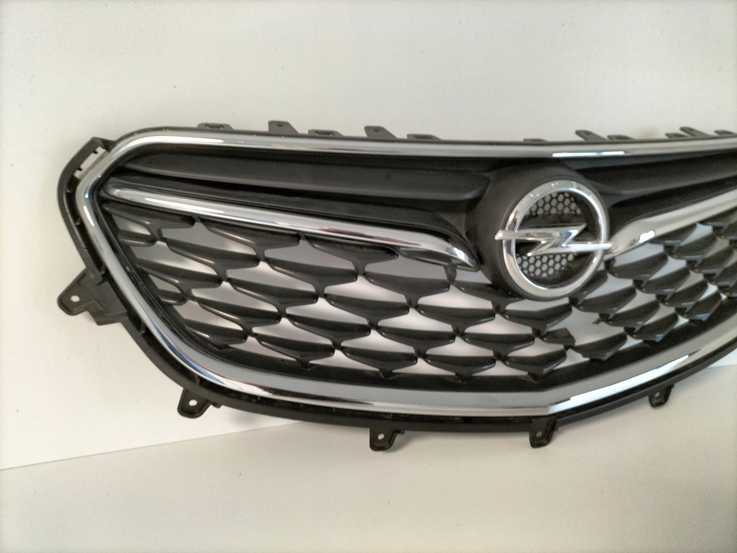 MRIEZKA LISTA OPEL MOKKA X 16-21
