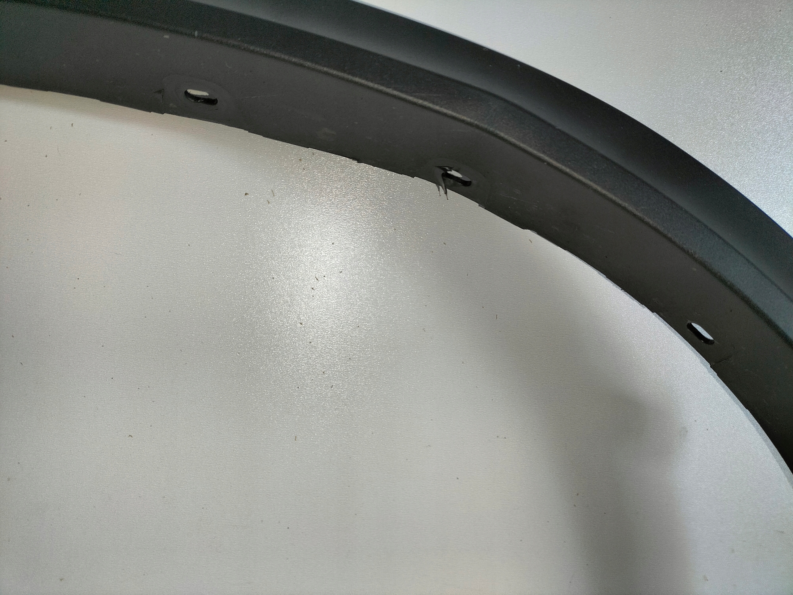 LIŠTA ĽAVÉHO PREDNÉHO BLATNÍKA BMW X5 F15 13- koła 20