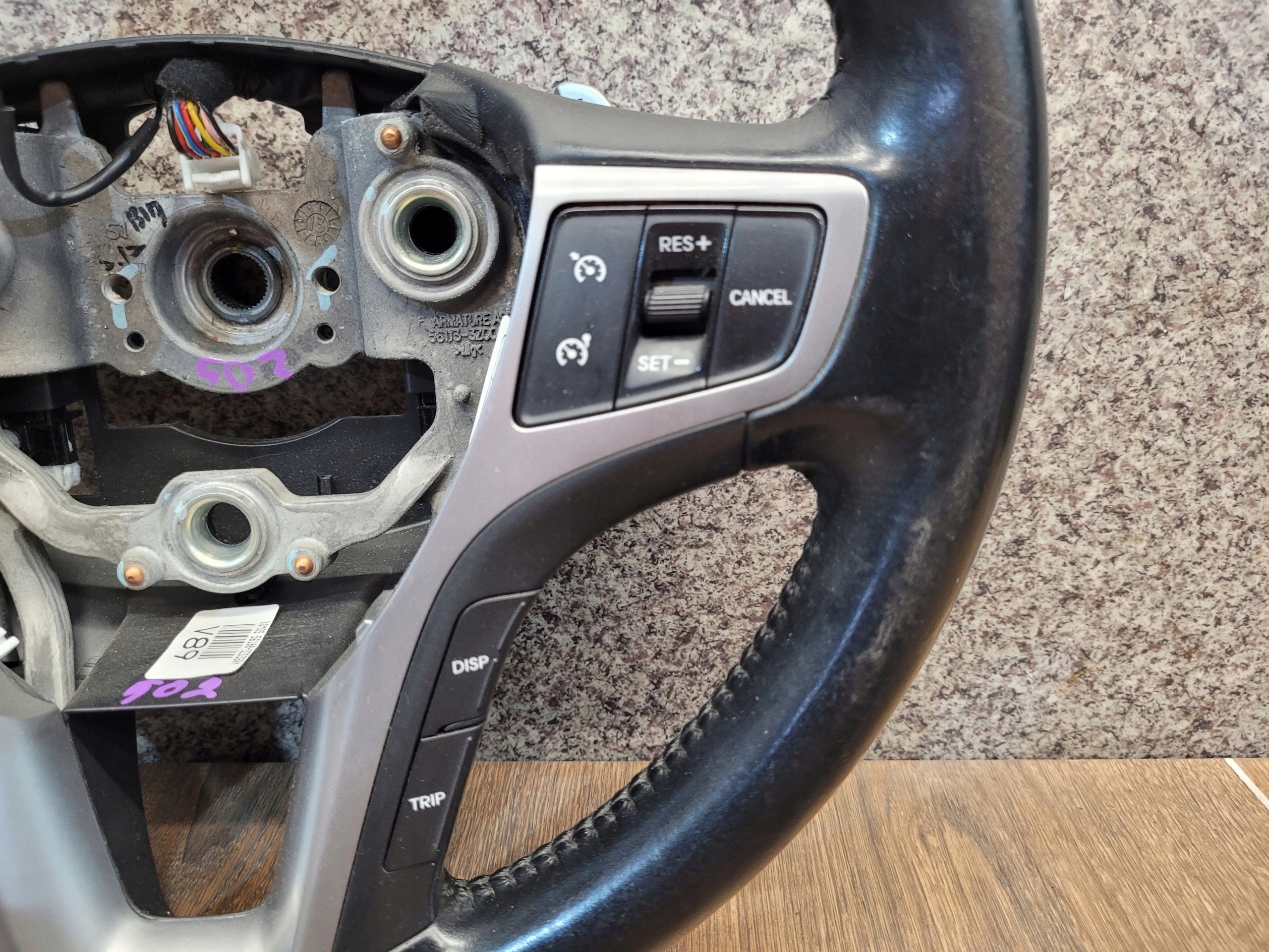HYUNDAI I40 VOLANT PADLA RADENIA RYCHLOSTI MULTIFUNKCIA 56100-3Z212RY