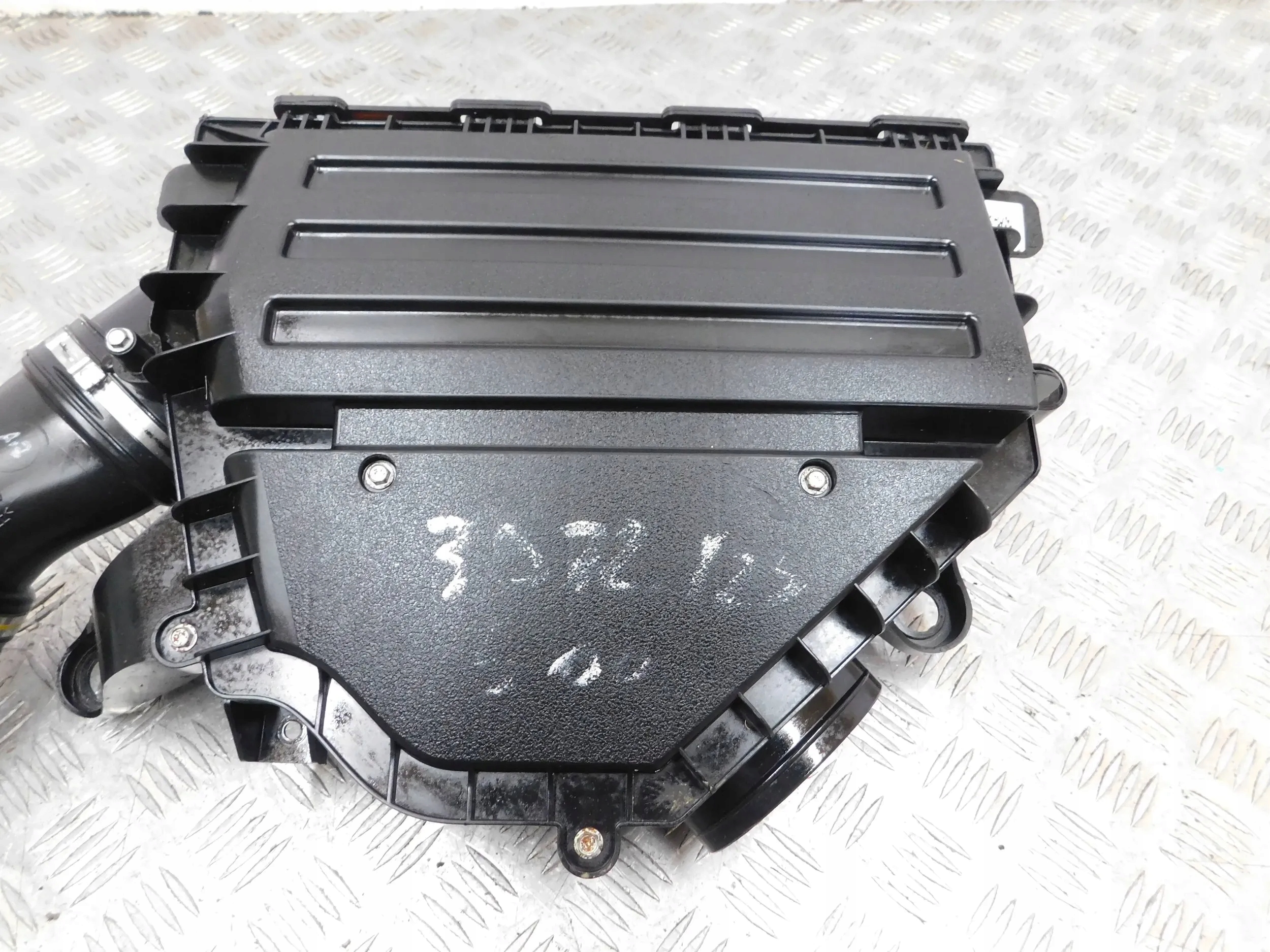 OBAL VZDUCHOVÉHO FILTERA FIAT 500L 1.3 M-JET 51968076