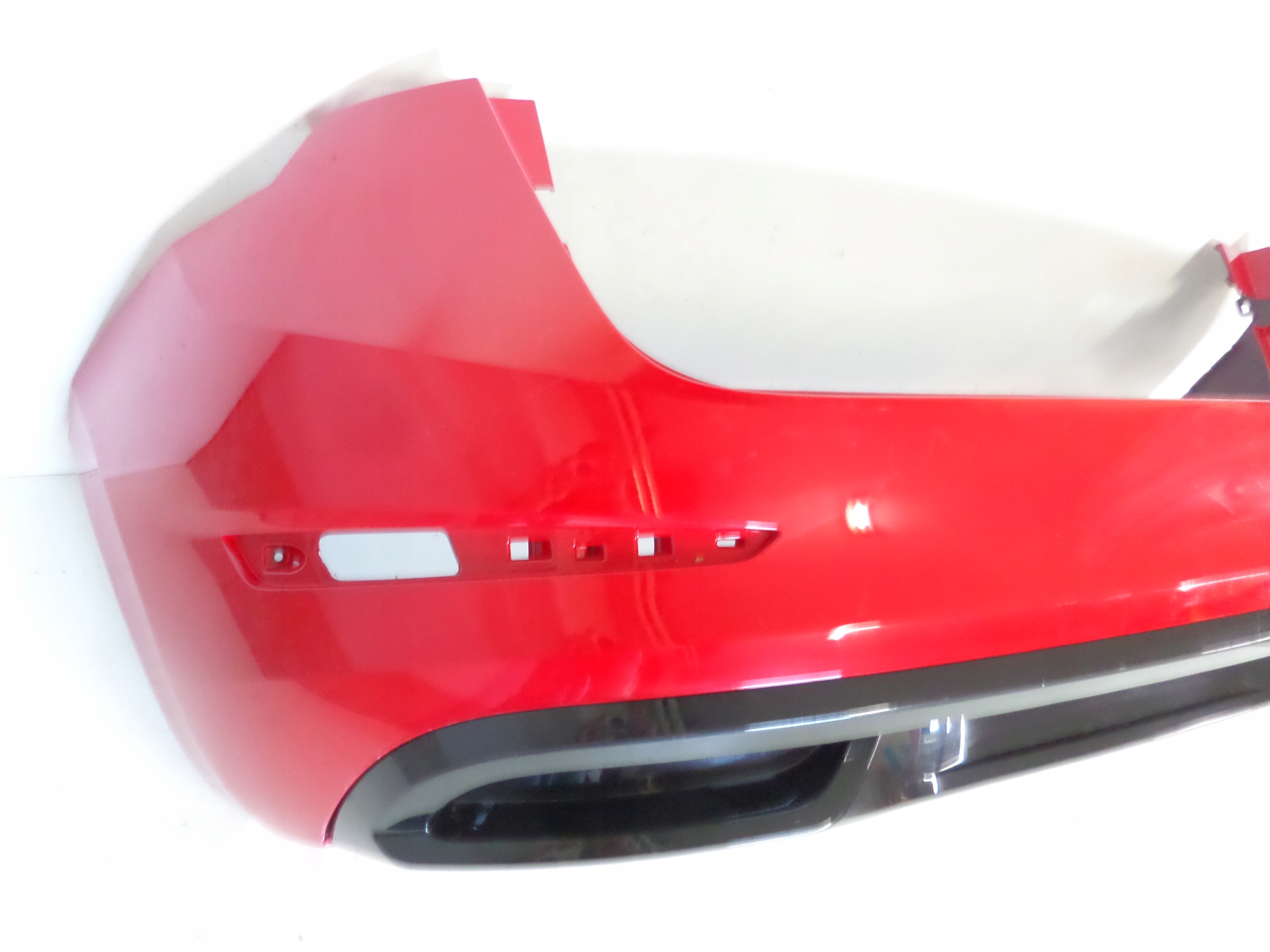ZADNÝ NÁRAZNÍK SKODA SCALA 19-