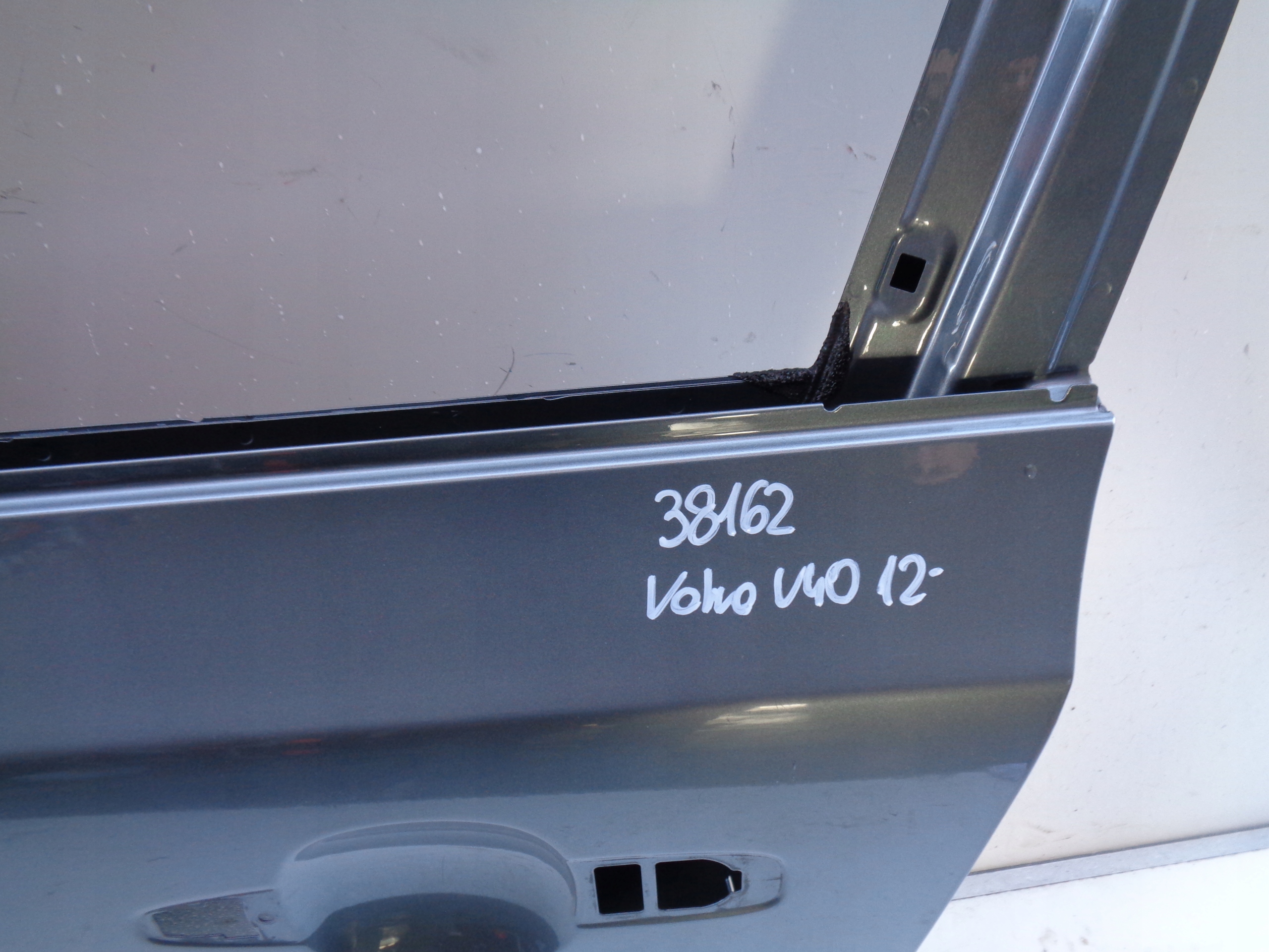 LAVE PREDNE DVERE VOLVO V40 12- NR 38162