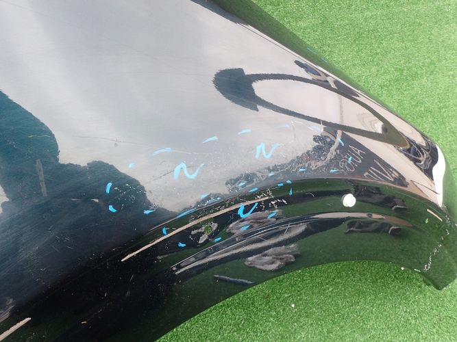 MITSUBISHI PAJERO IV 07- PRAVY PREDNY BLATNIK